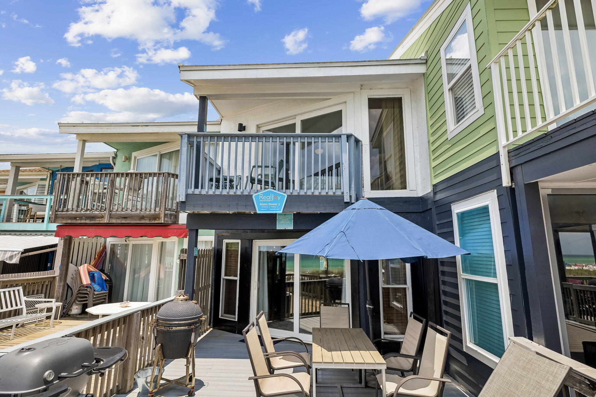 BLUE SURF T/H - Residential