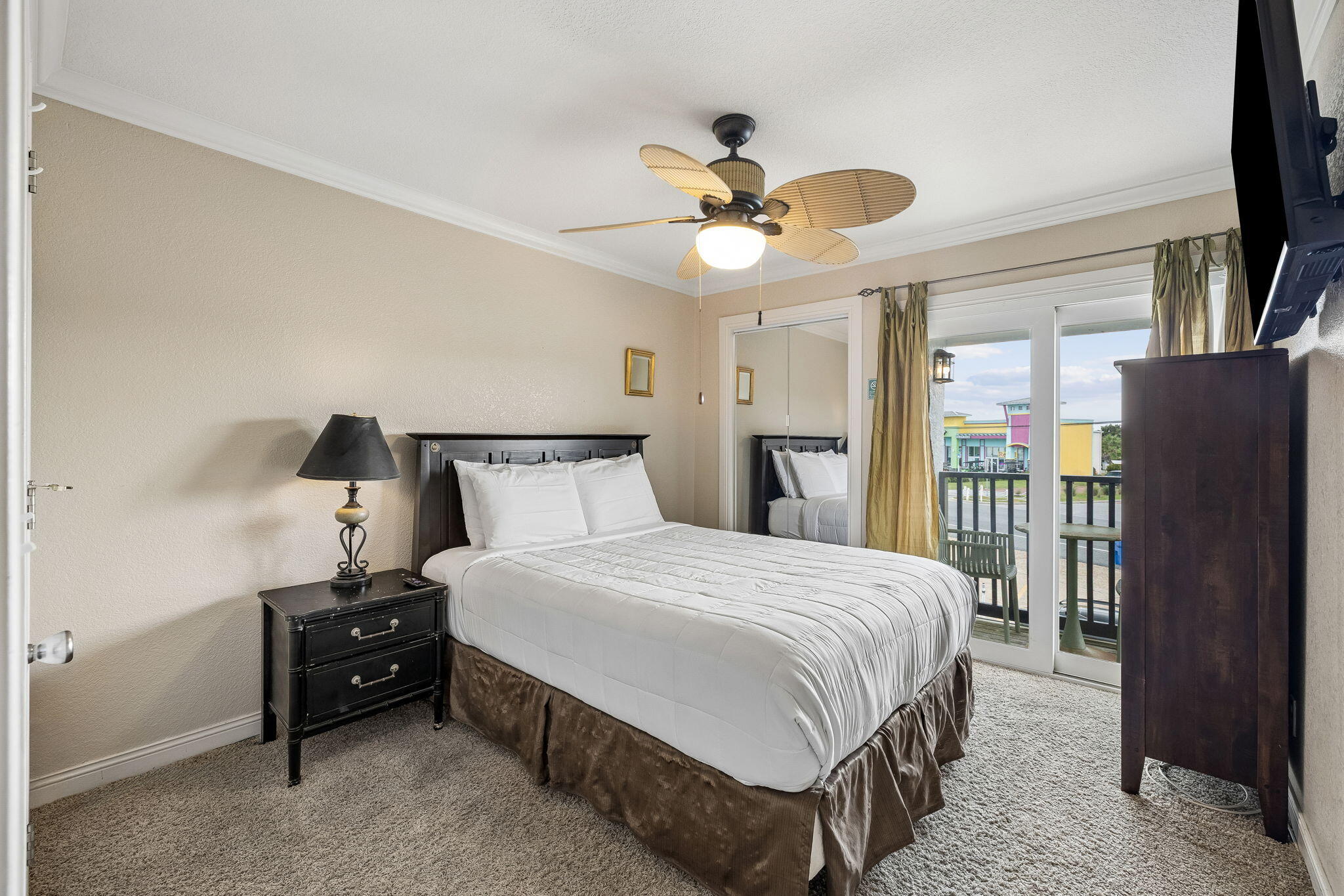 BLUE SURF T/H - Residential