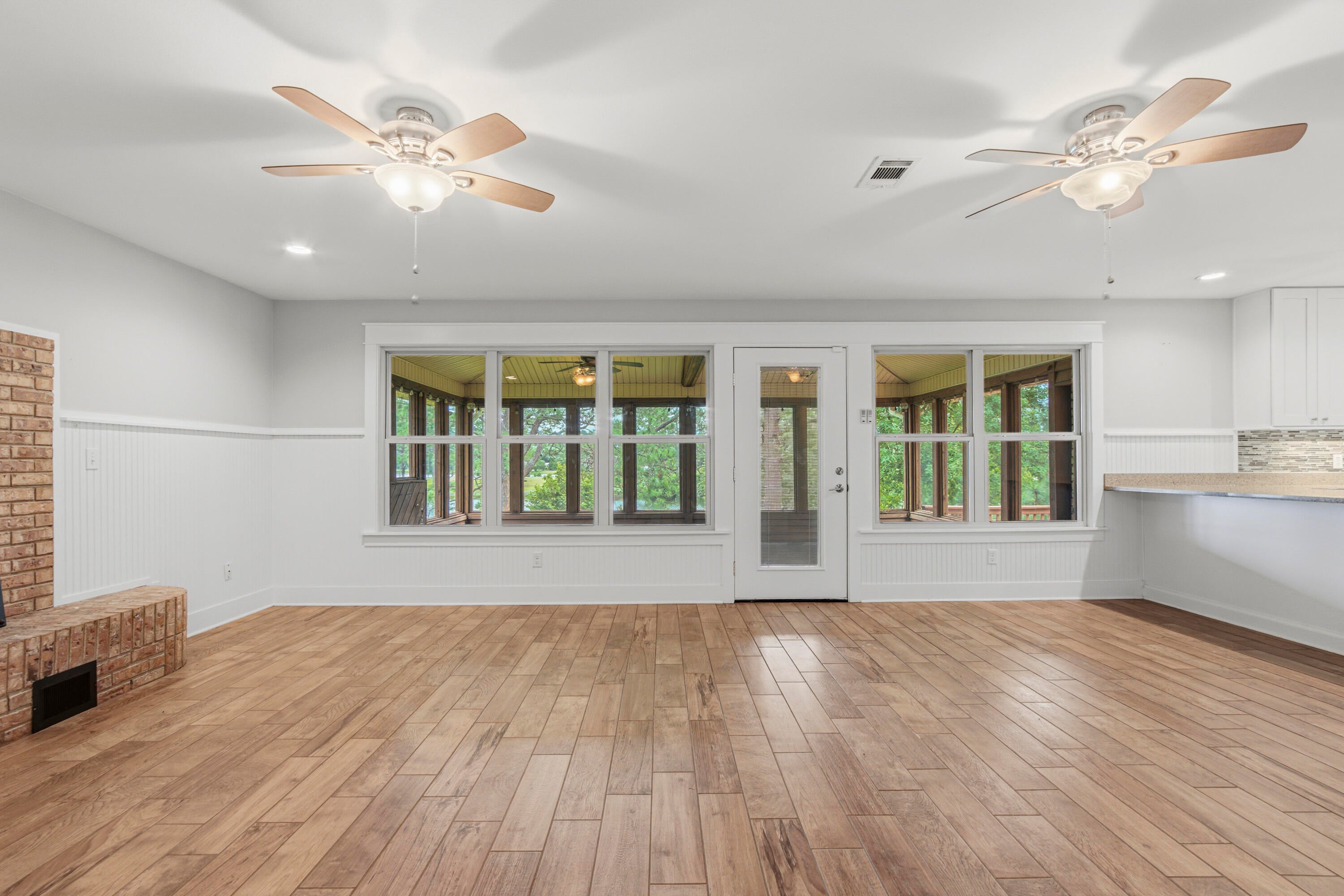 TEN LAKE ESTATES UNIT 2 - Residential