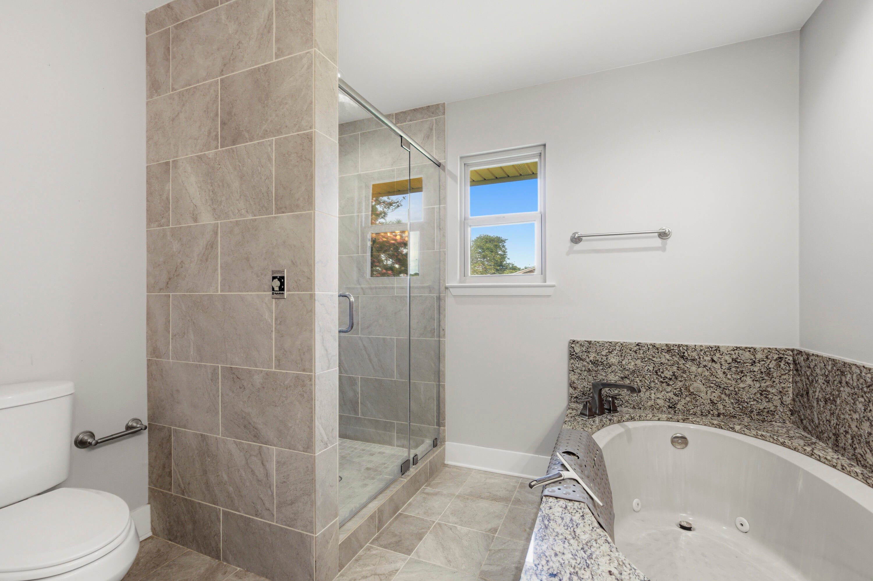 TEN LAKE ESTATES UNIT 2 - Residential
