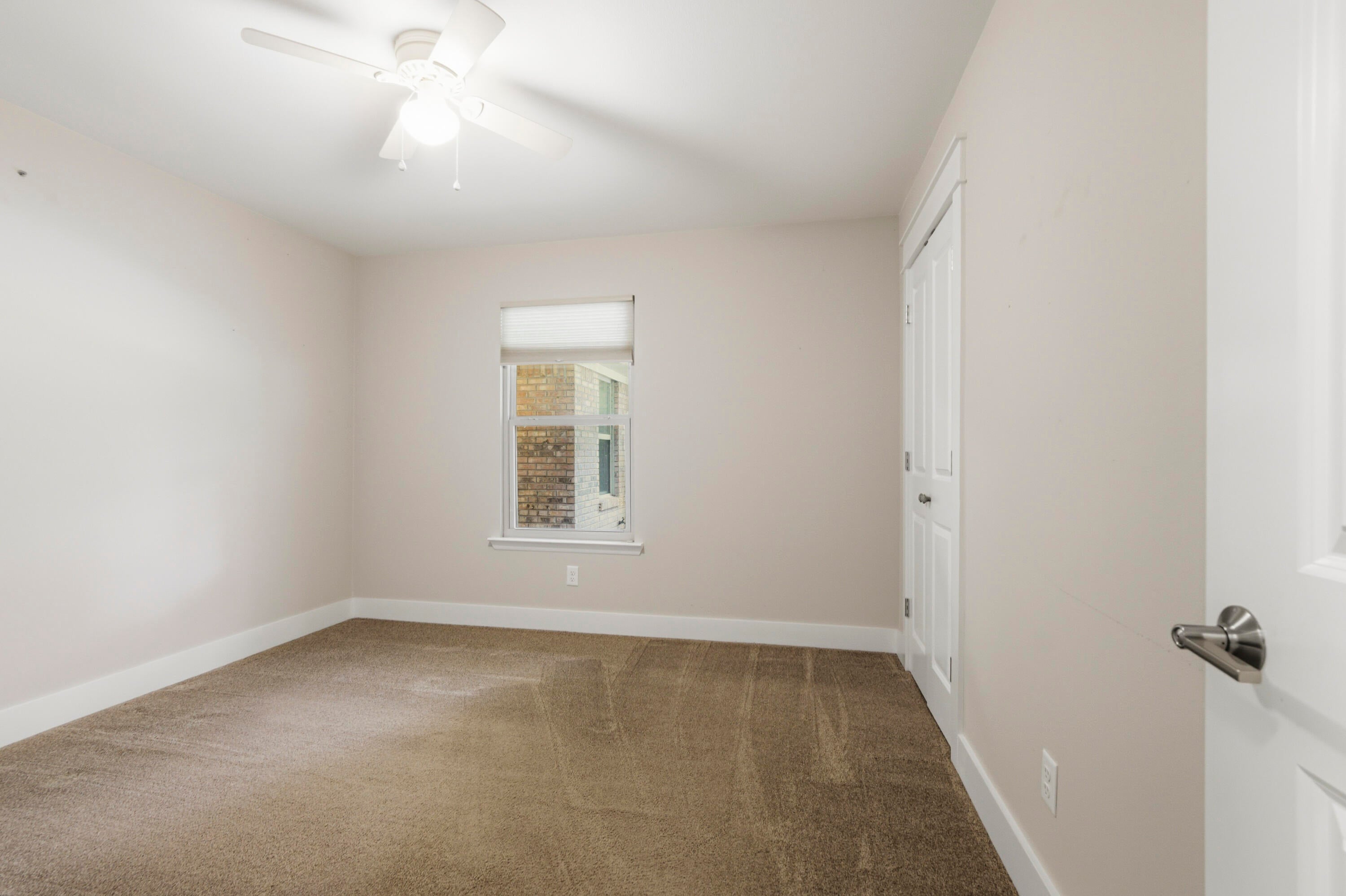 TEN LAKE ESTATES UNIT 2 - Residential