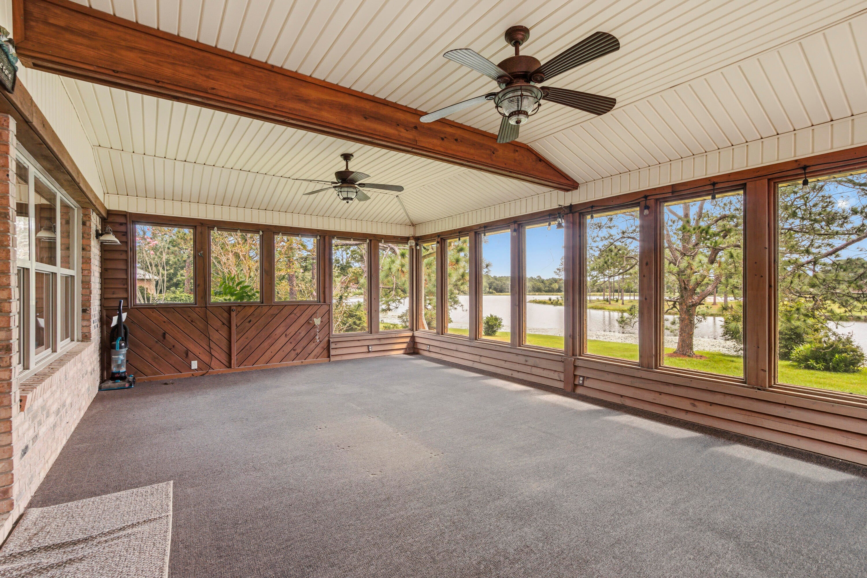 TEN LAKE ESTATES UNIT 2 - Residential
