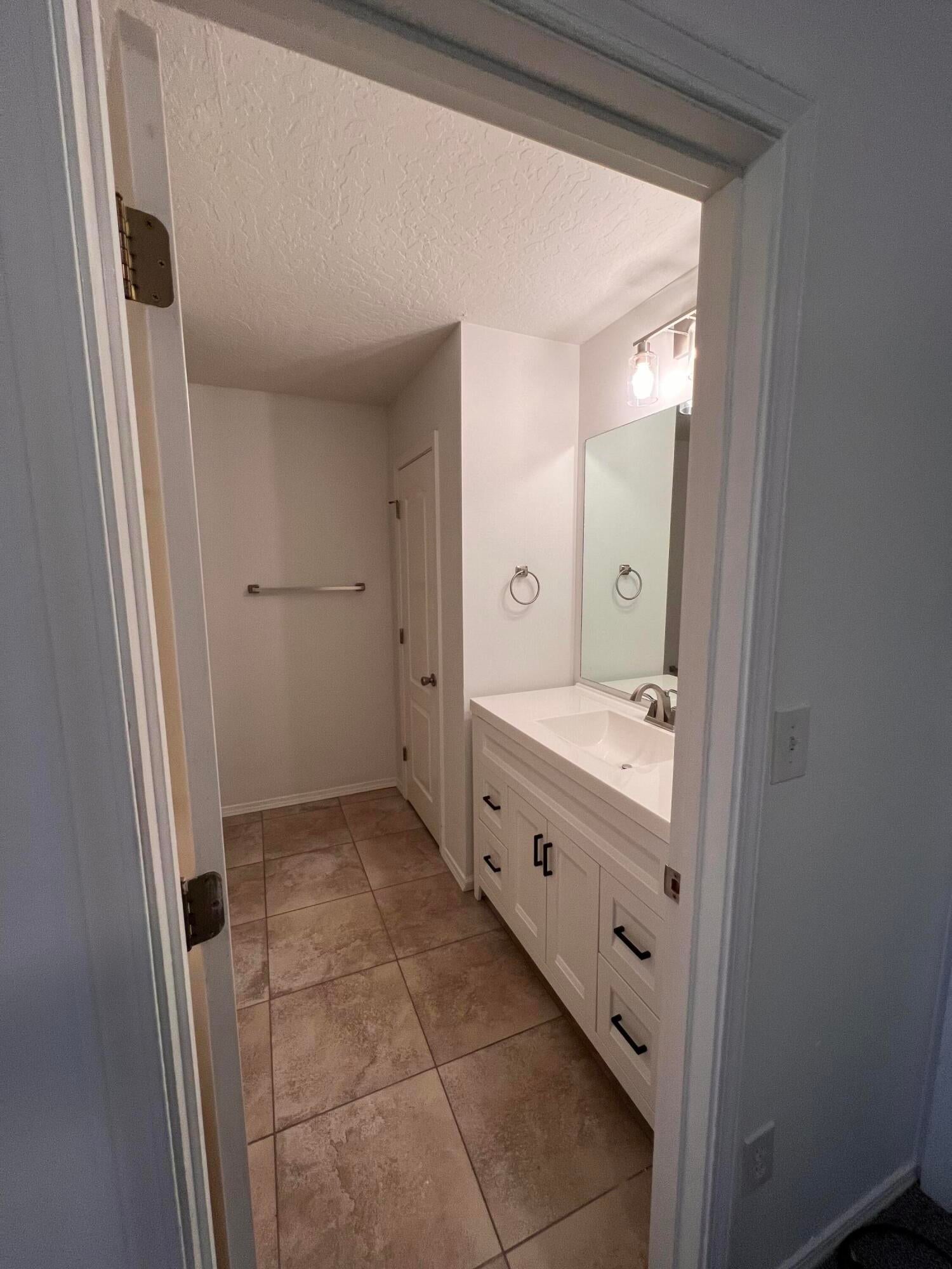 SHAY LIN T/H - Residential Lease