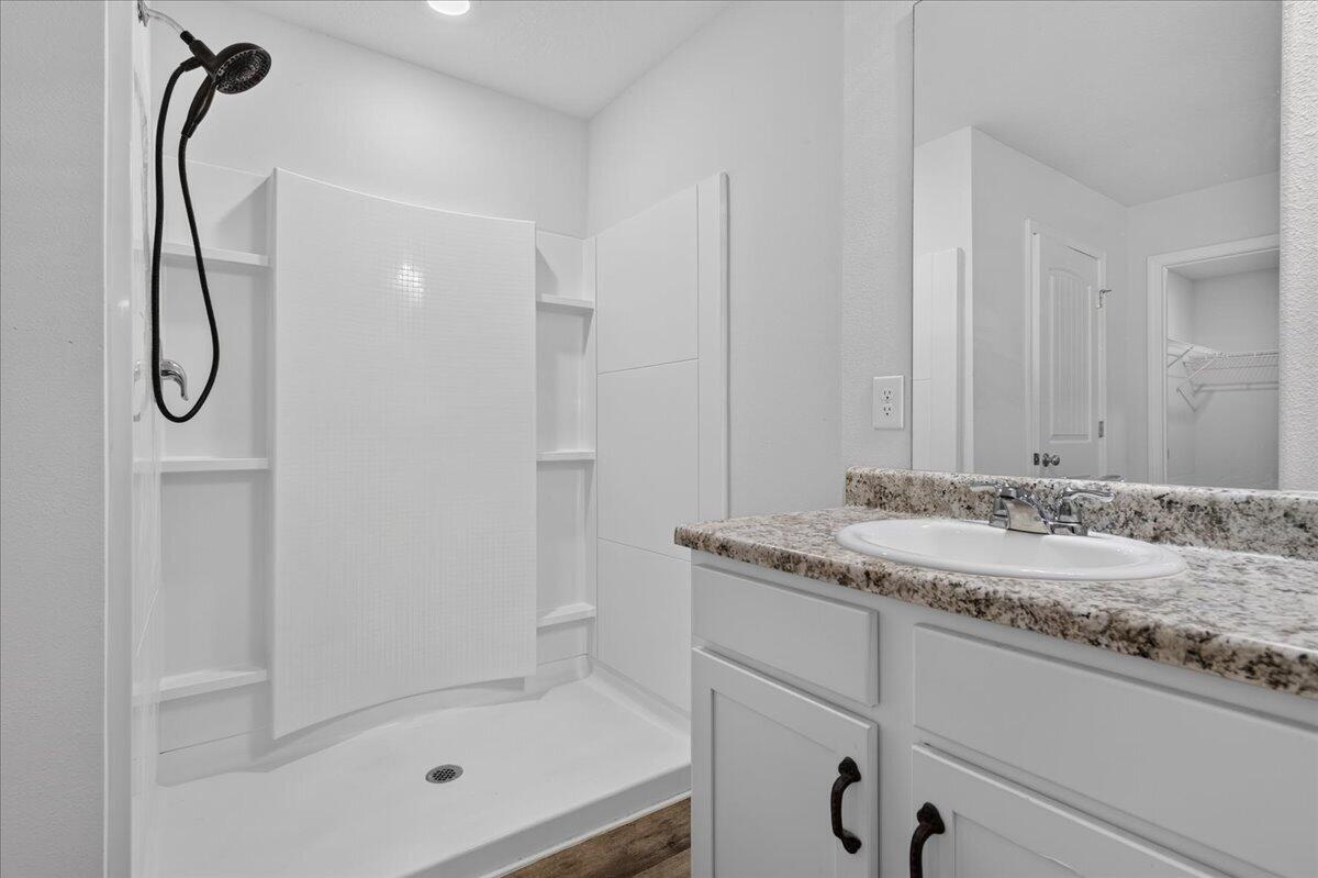 ASHTIN ESTATES - Residential