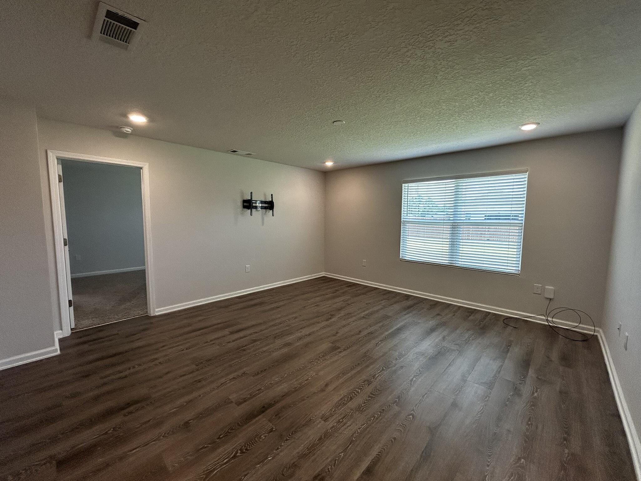 TIMBERLAND RIDGE - Residential Lease