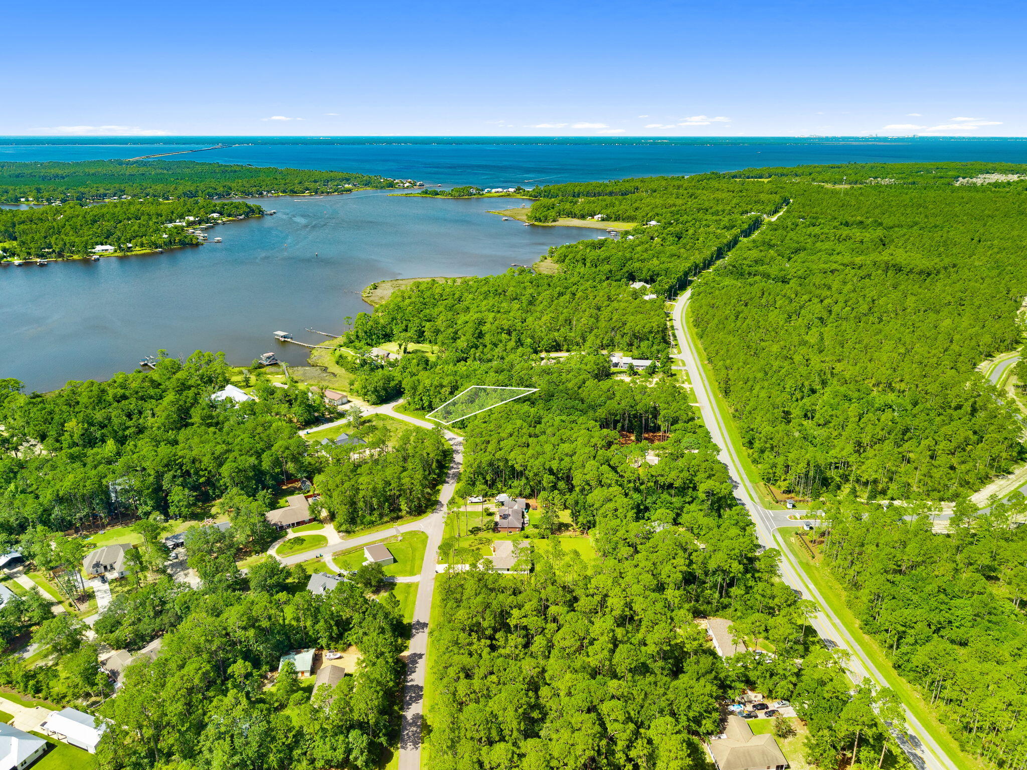LAGRANGE SHORES - Land