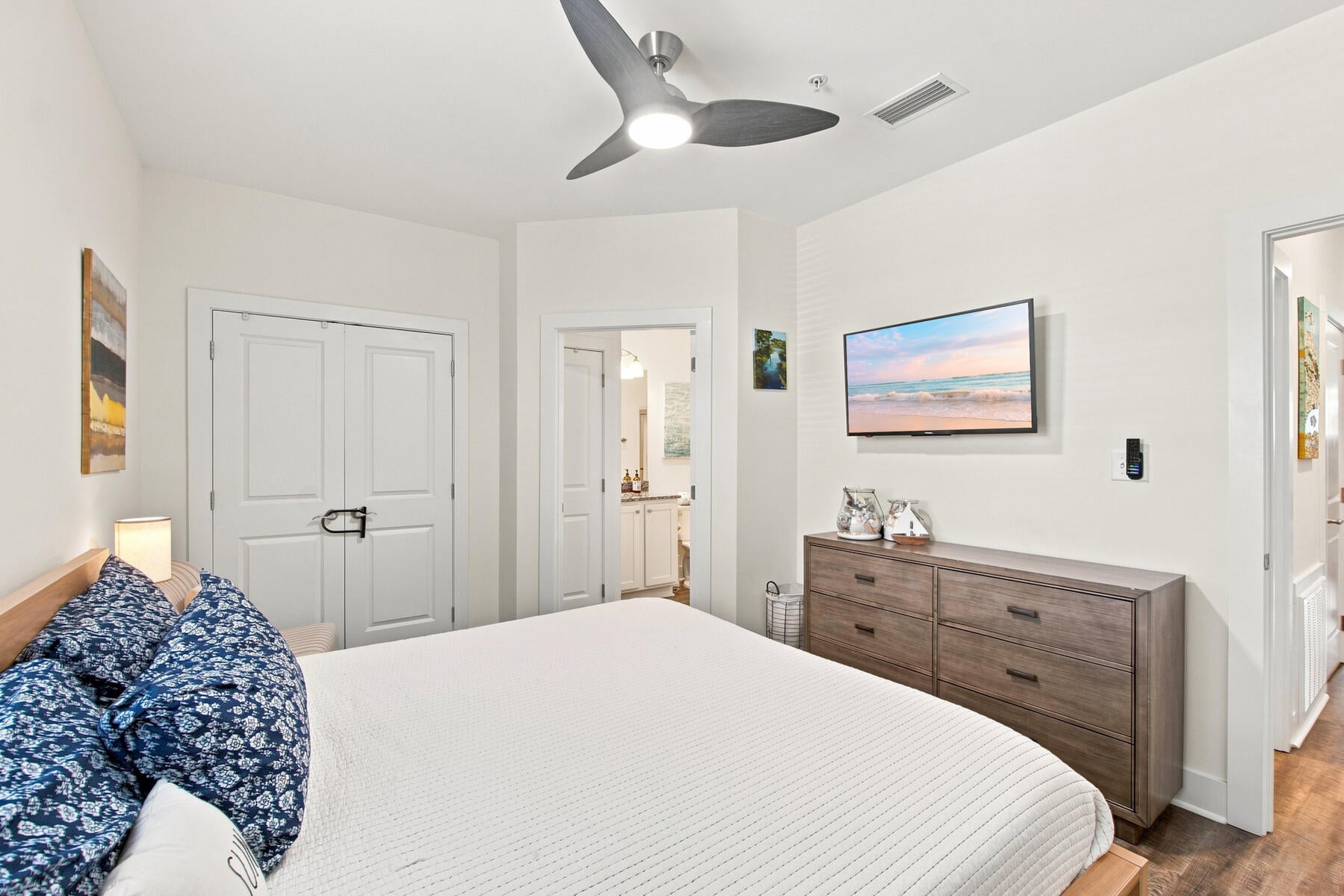 Hidden Lake Condominium - Residential