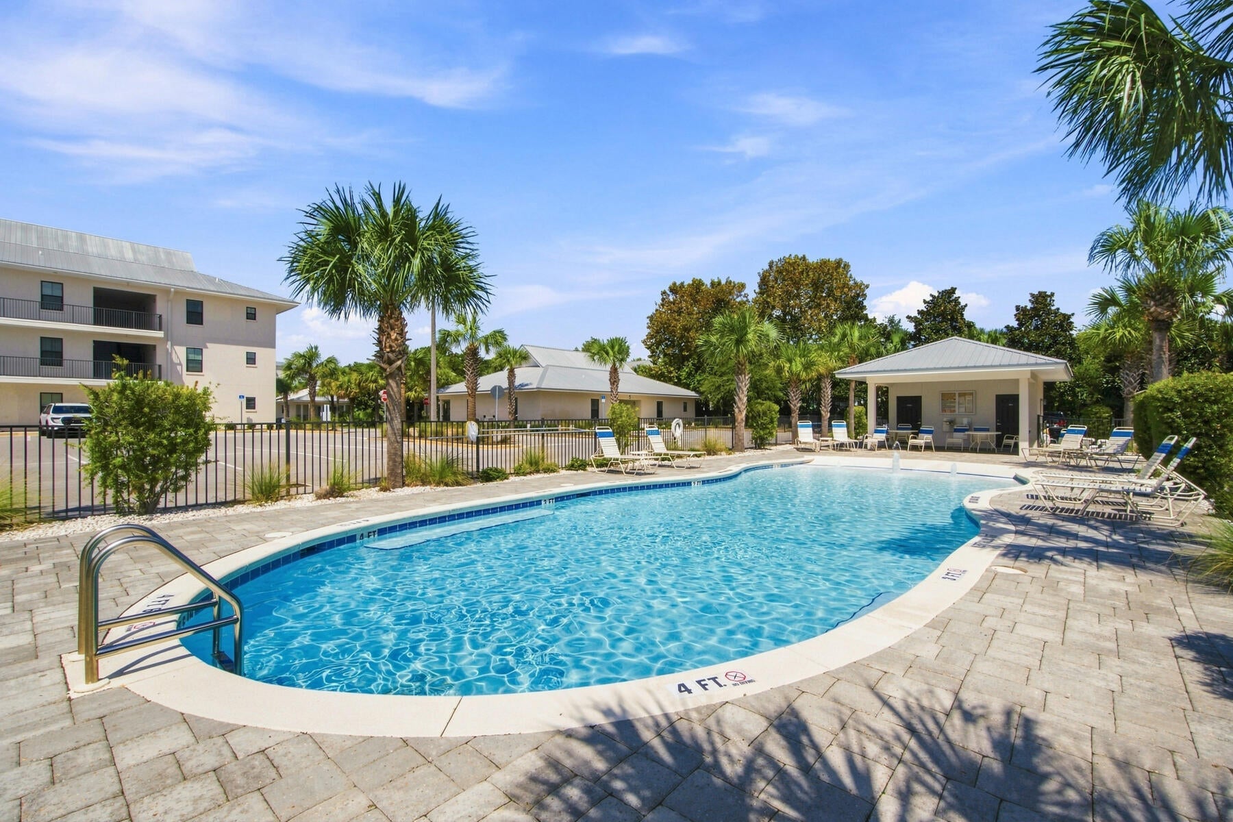 Hidden Lake Condominium - Residential