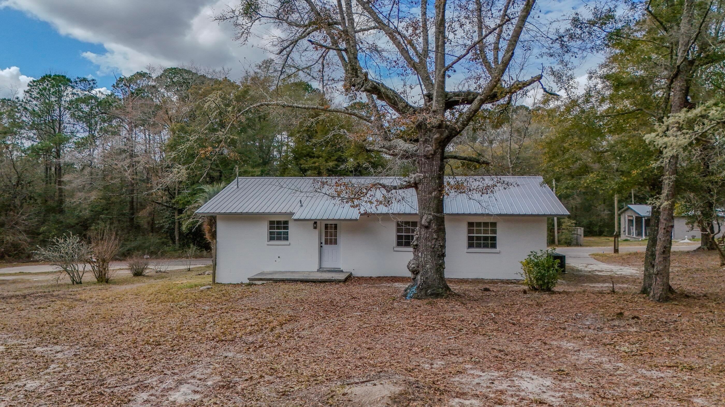 NO RECORDED SUBDIVISION - Residential