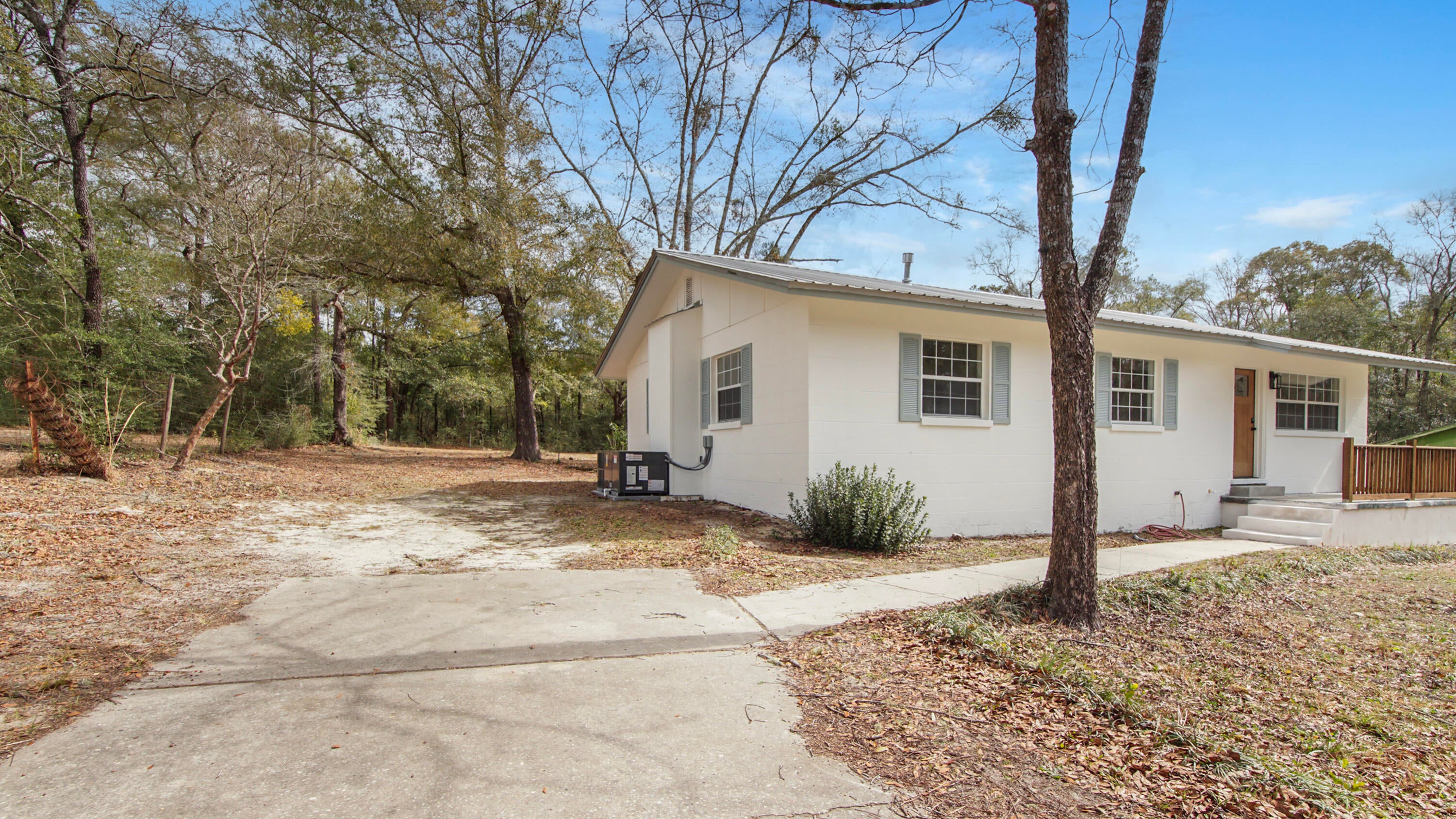 NO RECORDED SUBDIVISION - Residential