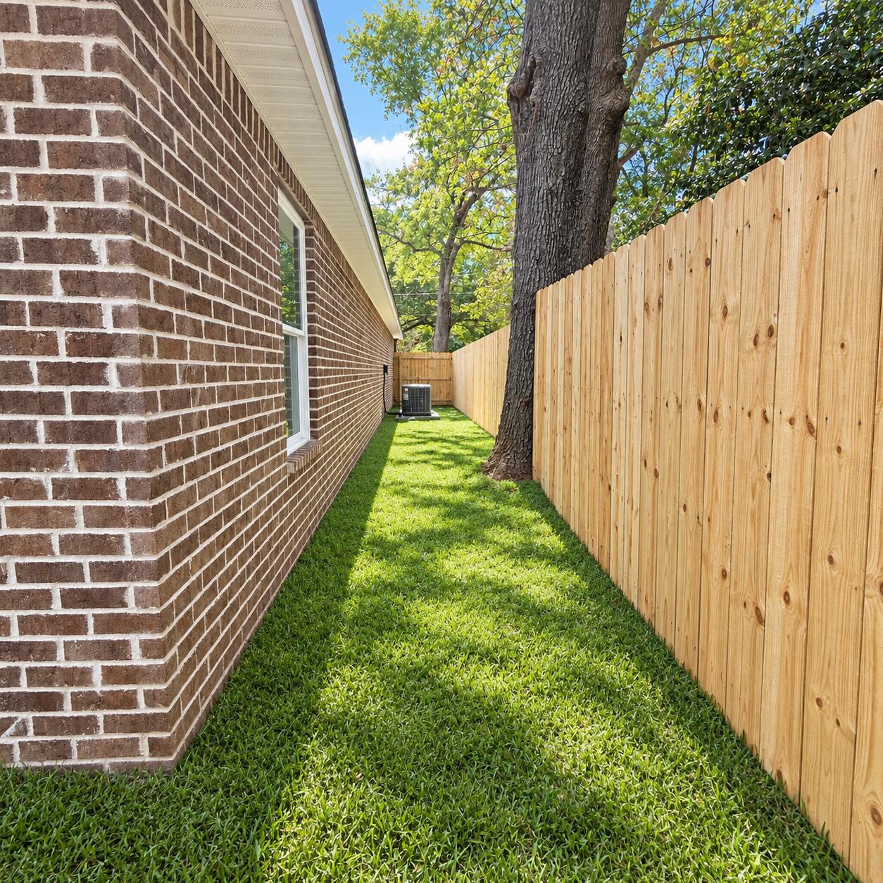 CRESTVIEW LOT 15 BLK 153 - Residential