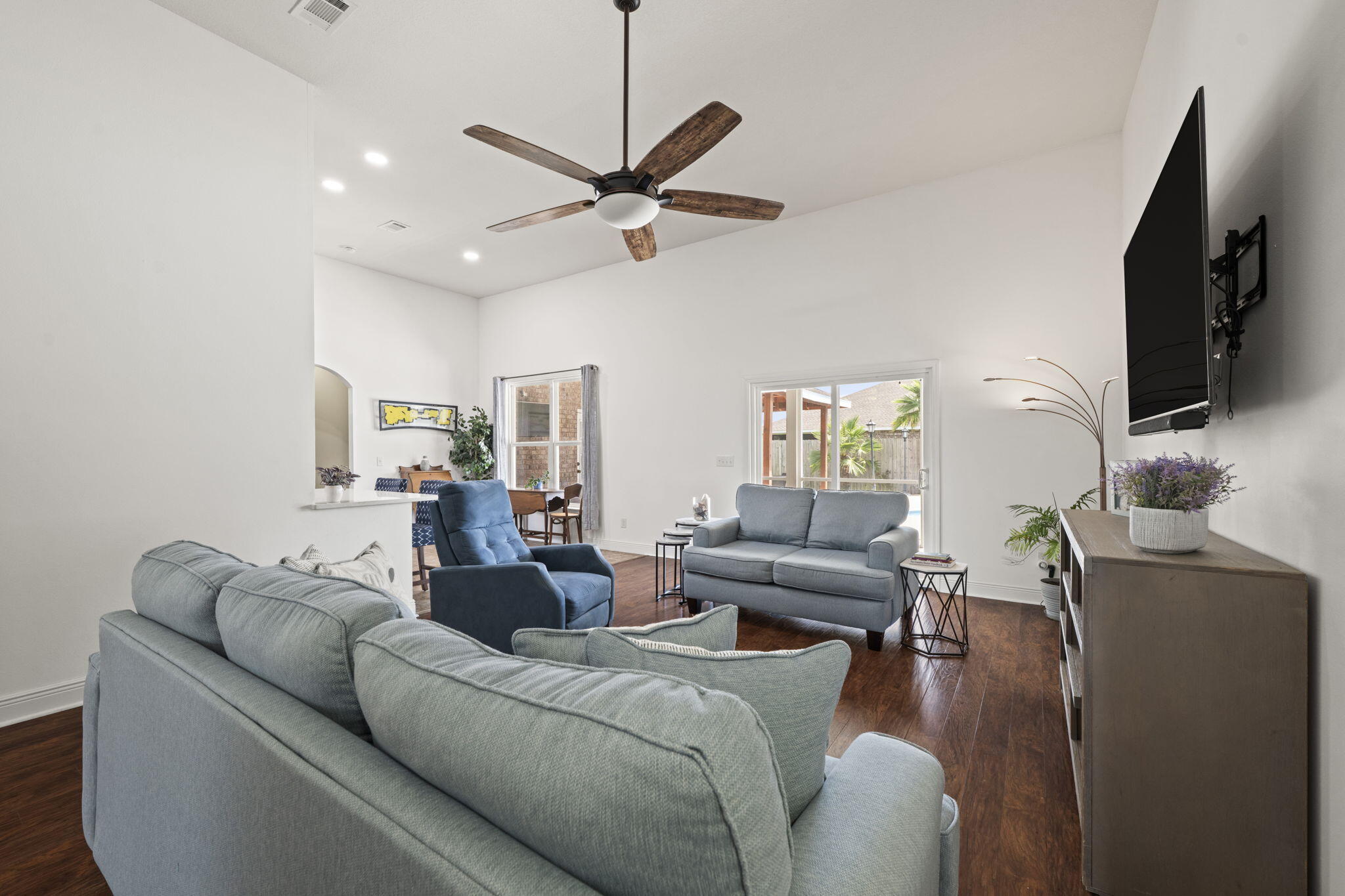 SANTA ROSA SHORES EAST - Residential