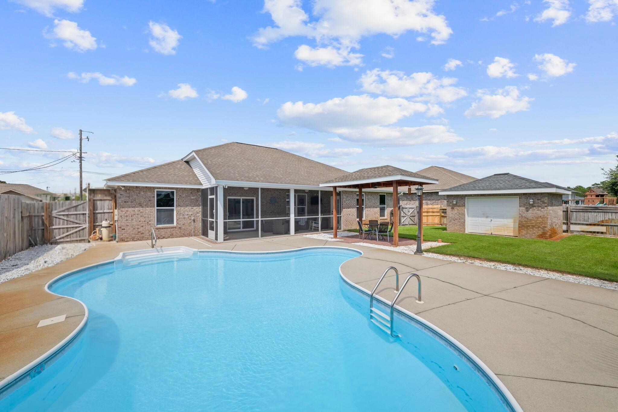 SANTA ROSA SHORES EAST - Residential