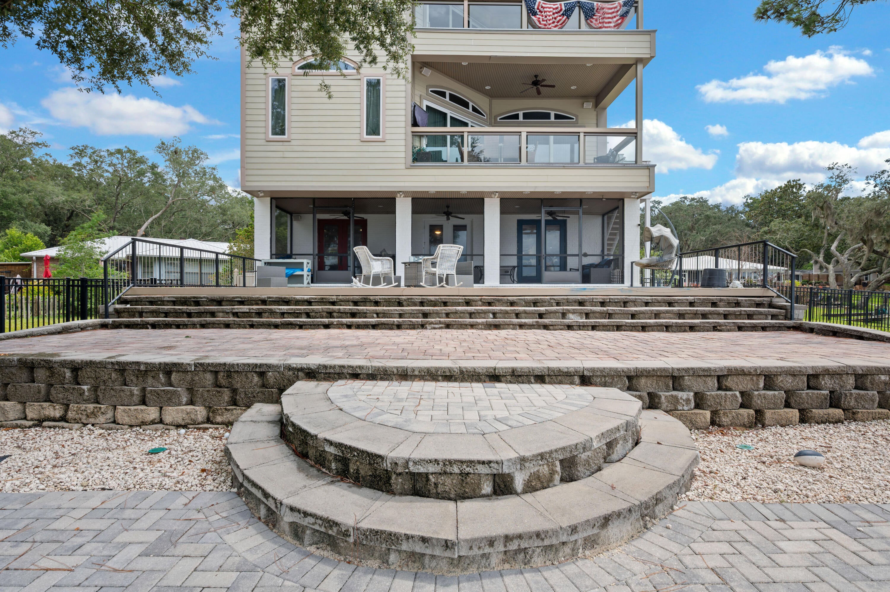 GREY MOSS POINT - Residential