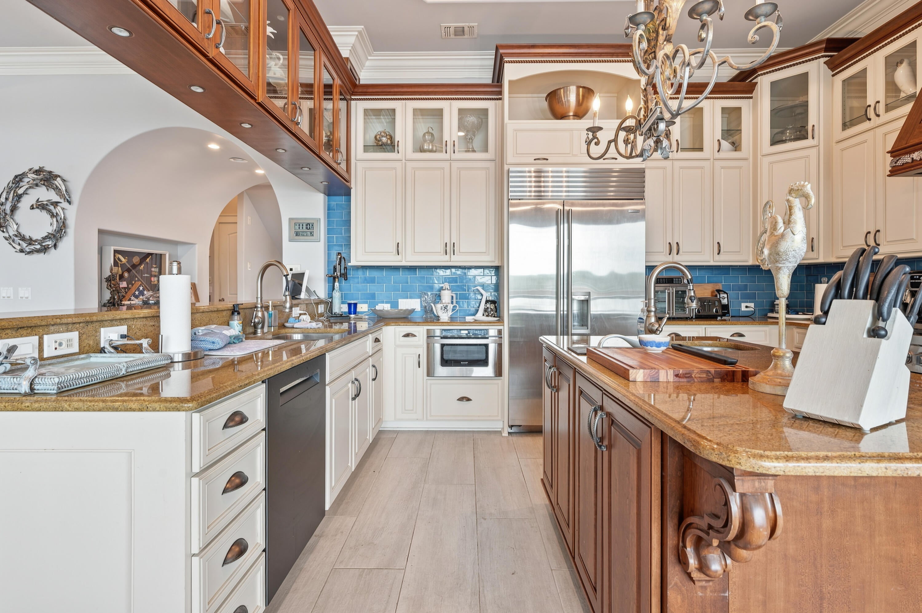 GREY MOSS POINT - Residential
