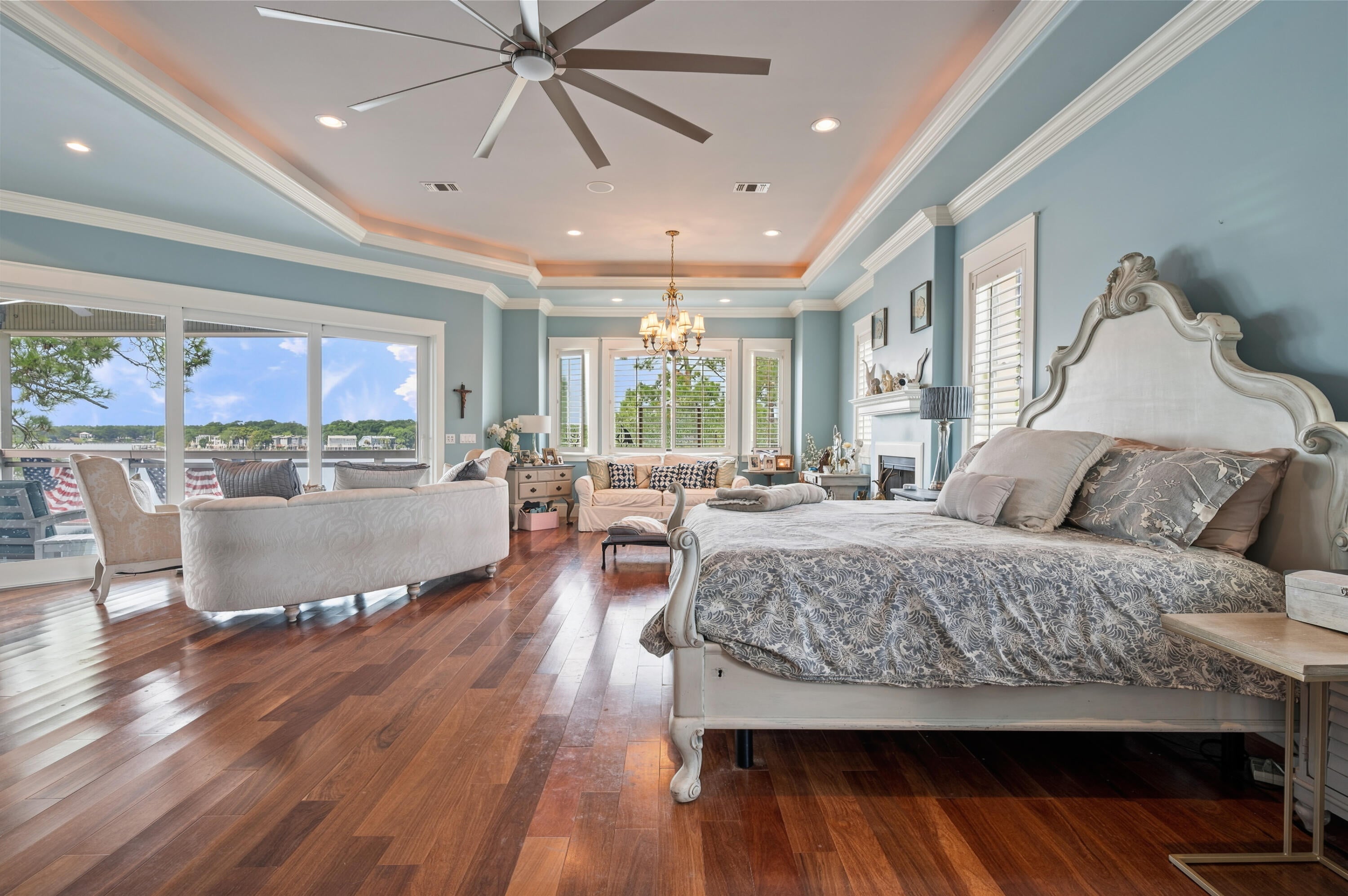 GREY MOSS POINT - Residential