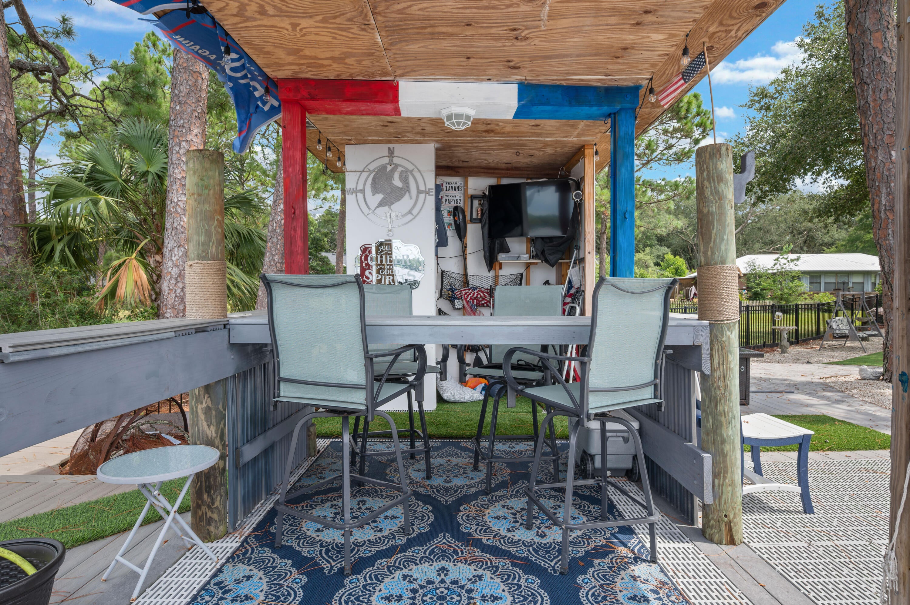 GREY MOSS POINT - Residential