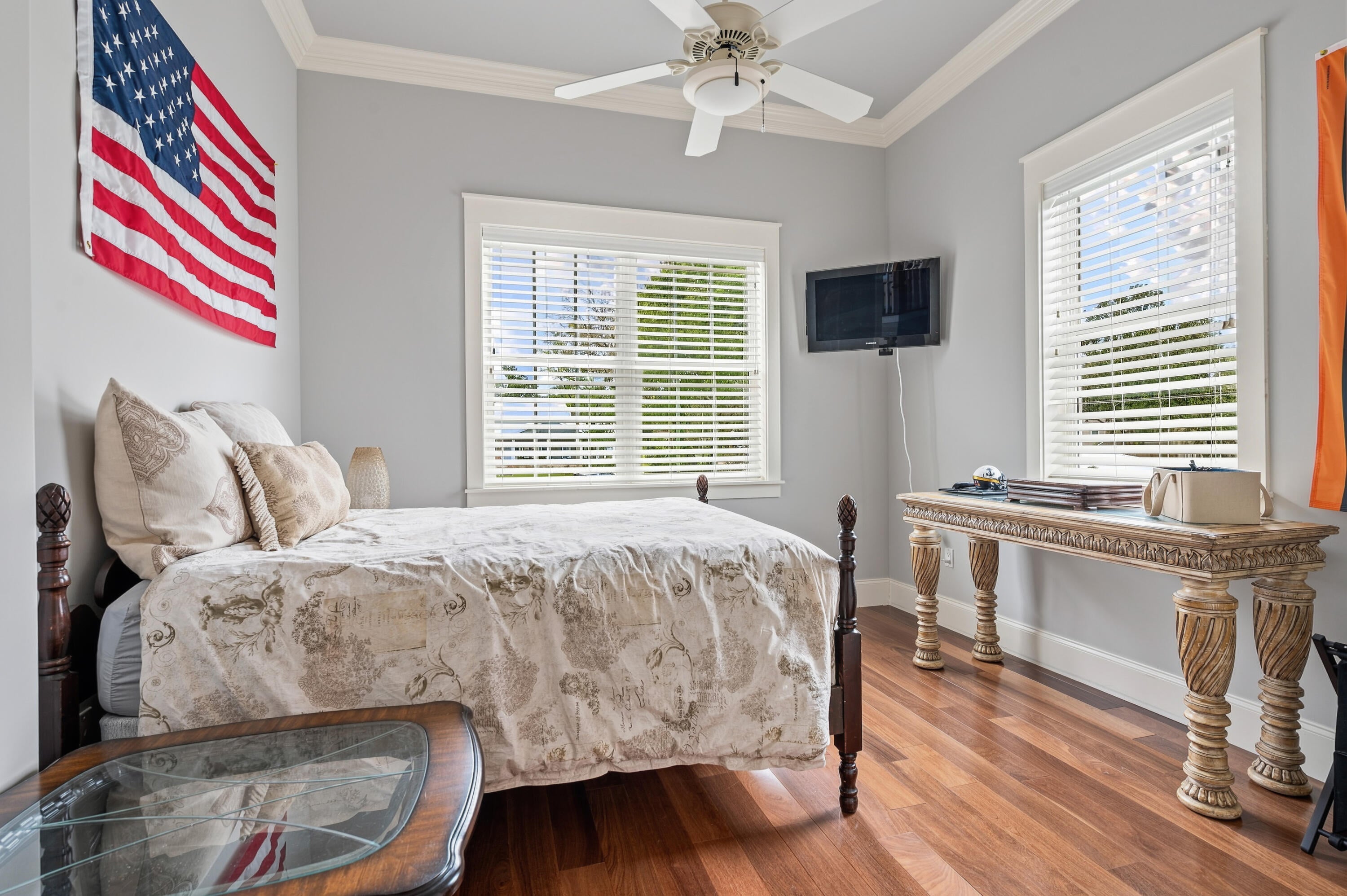 GREY MOSS POINT - Residential