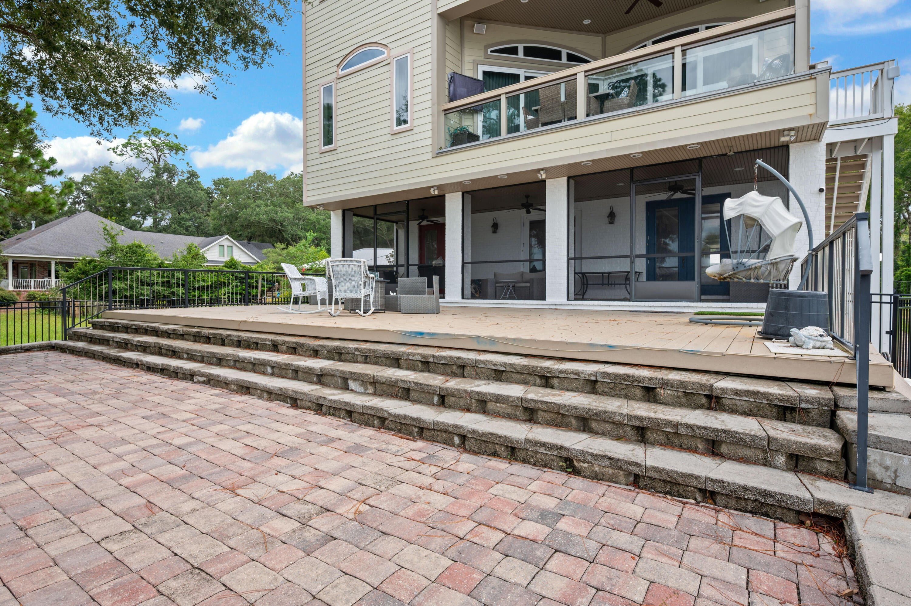 GREY MOSS POINT - Residential