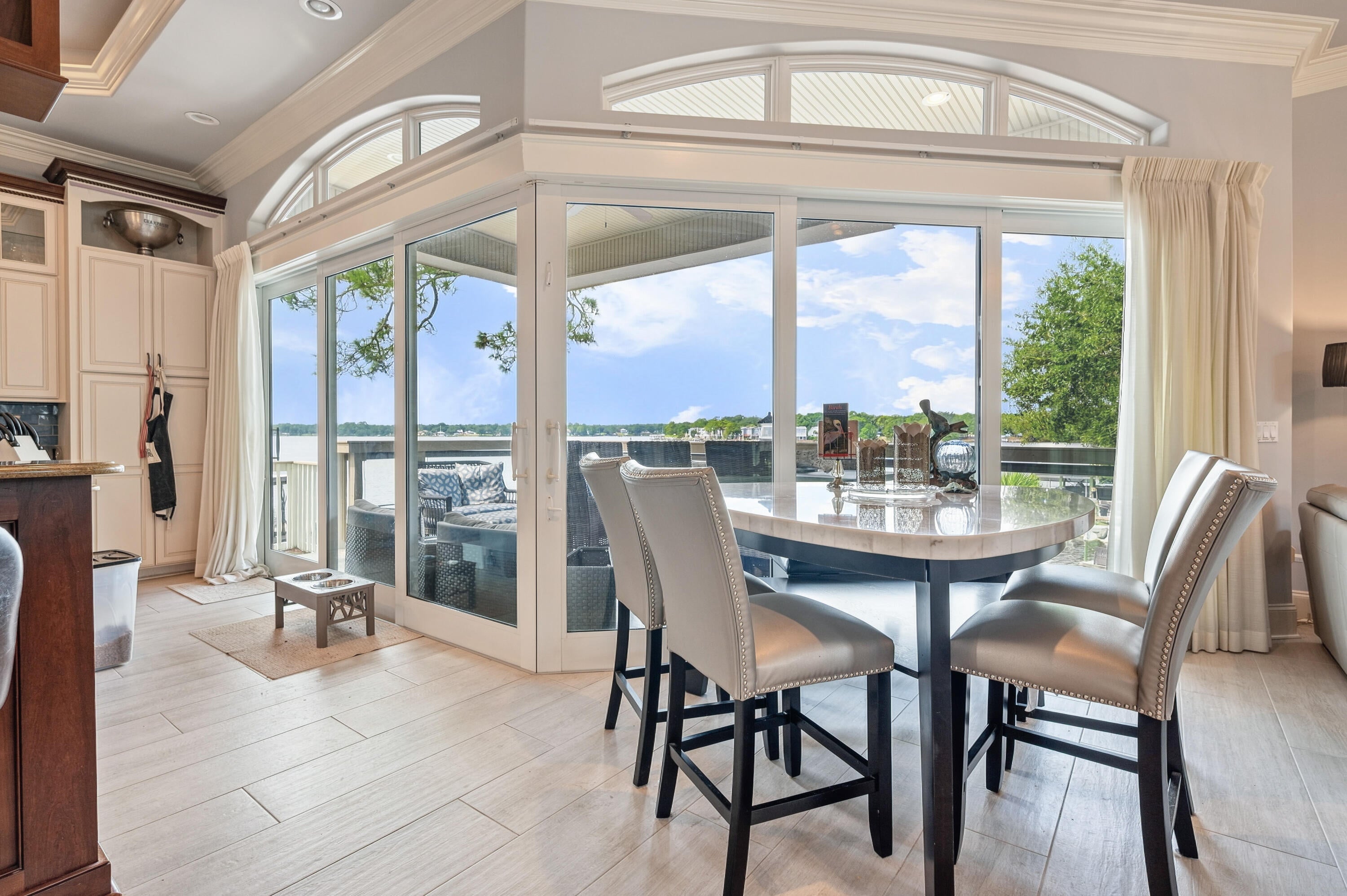 GREY MOSS POINT - Residential