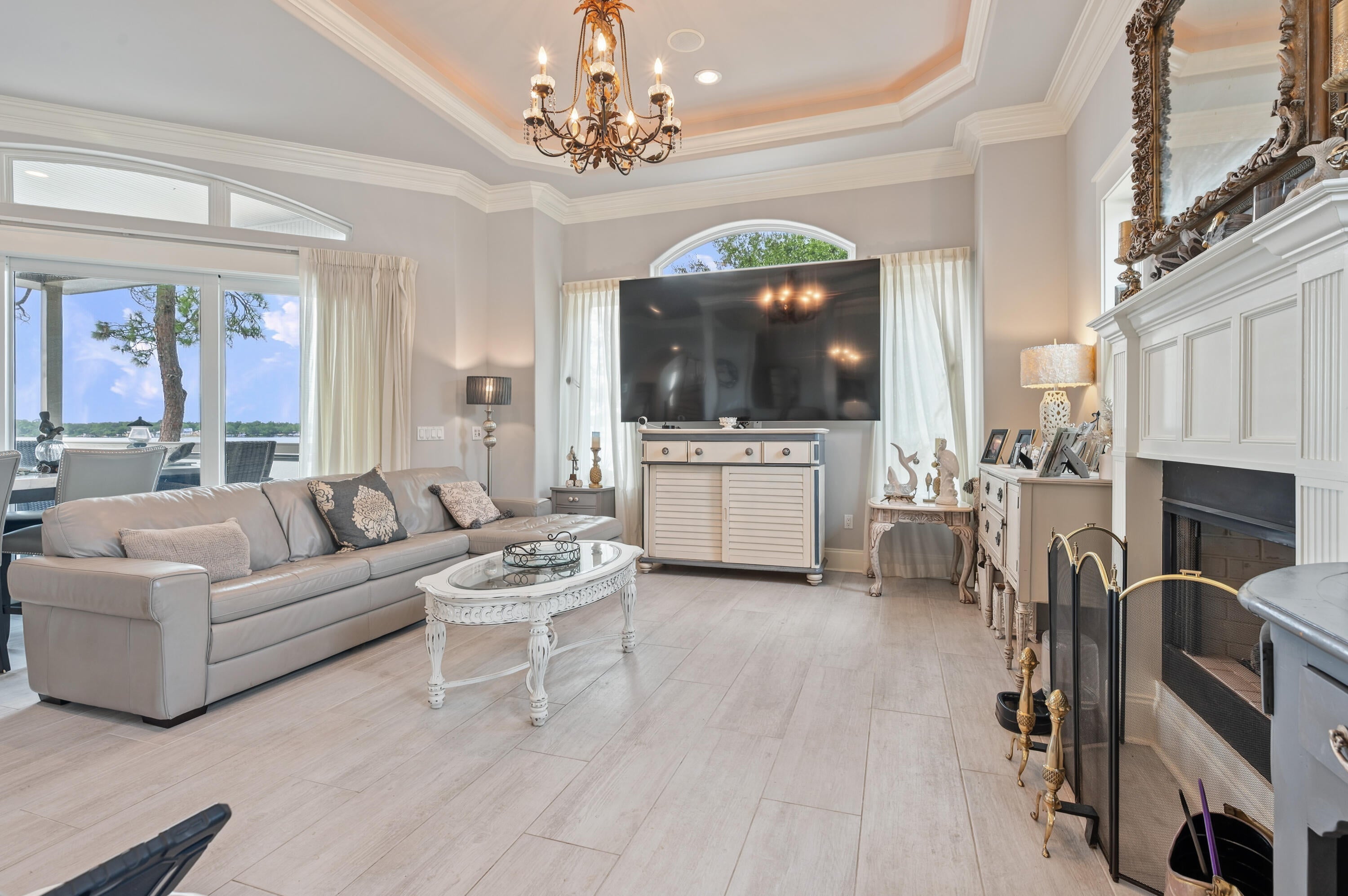 GREY MOSS POINT - Residential