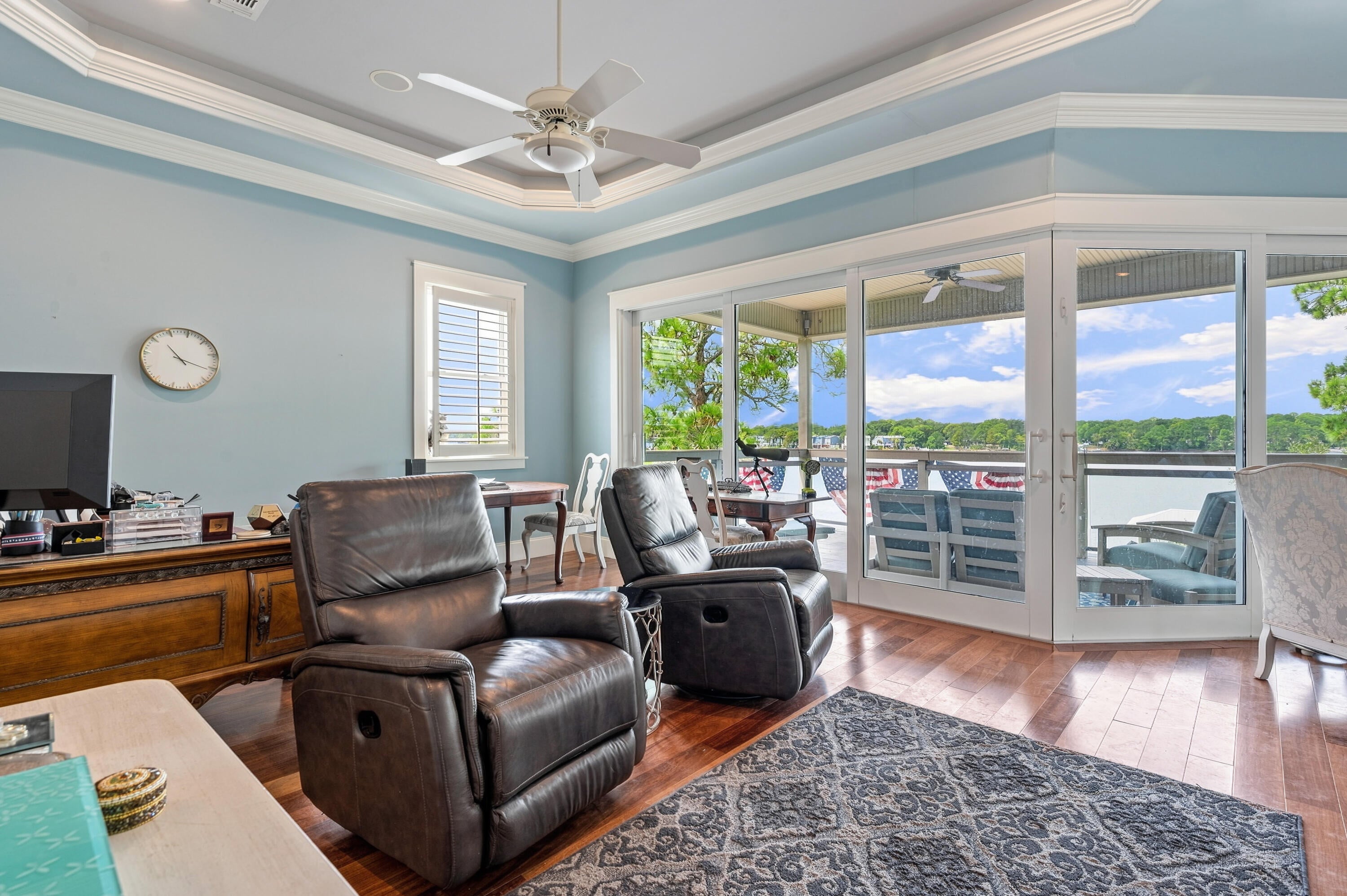 GREY MOSS POINT - Residential