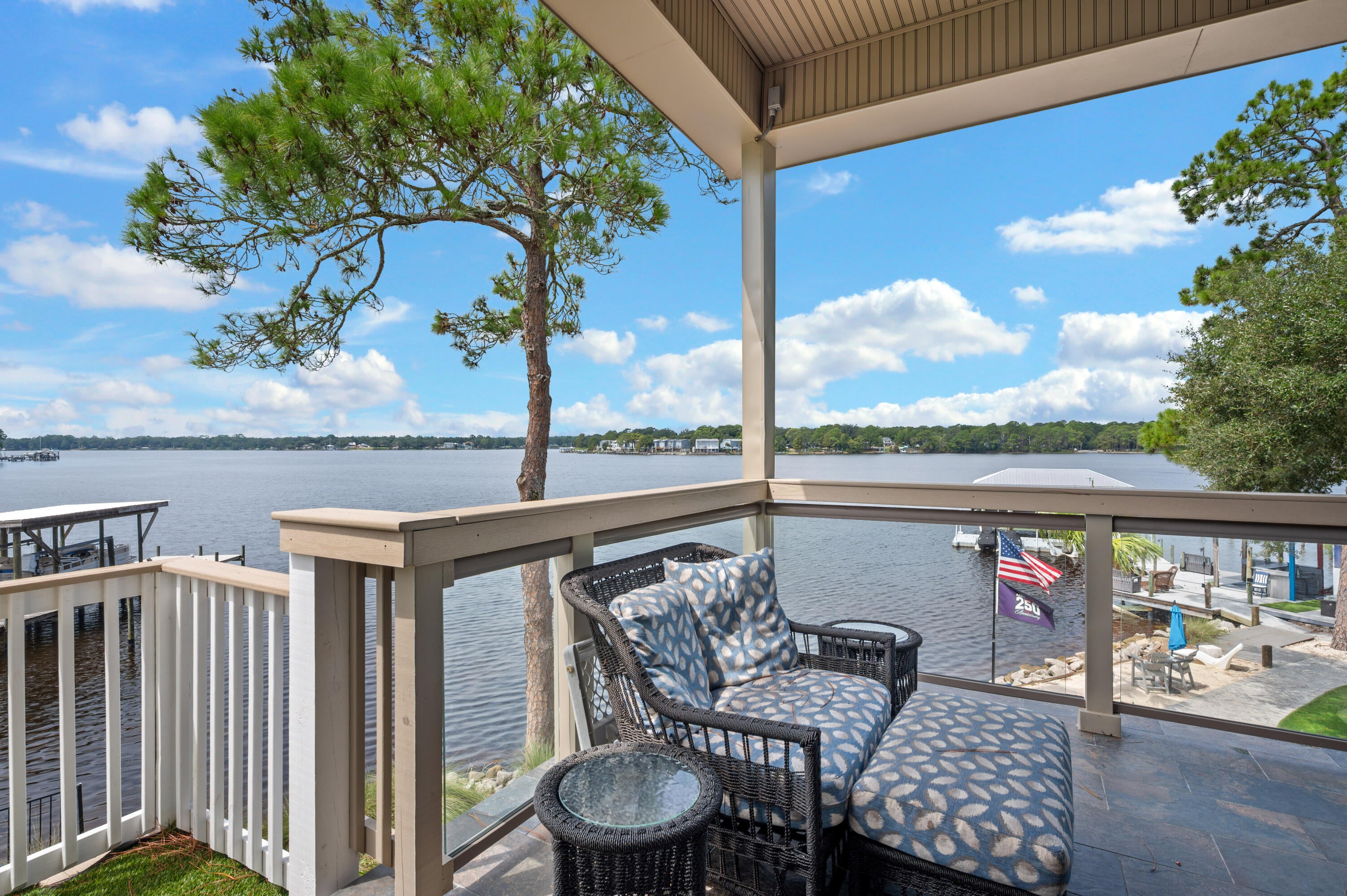 GREY MOSS POINT - Residential