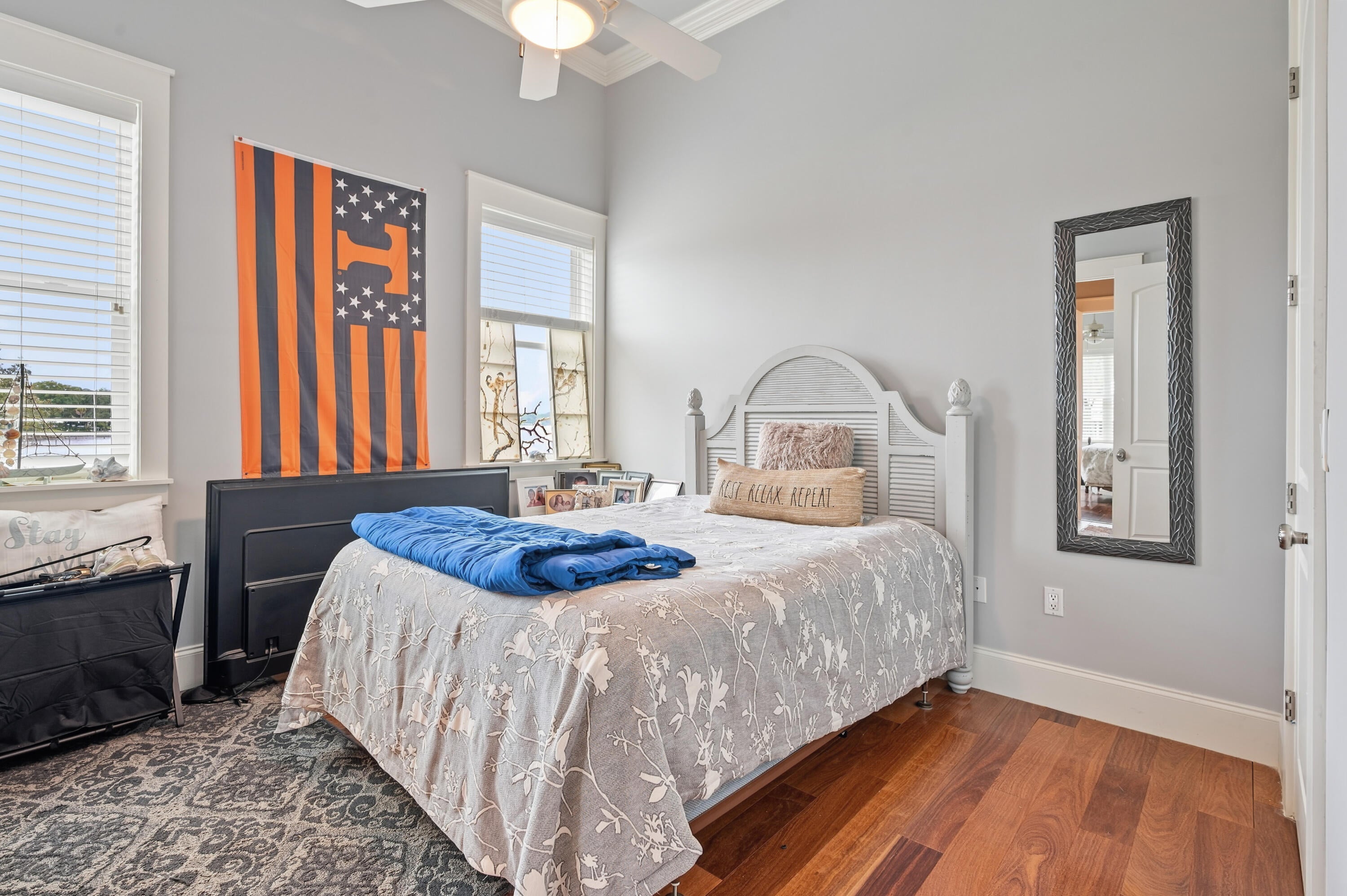 GREY MOSS POINT - Residential