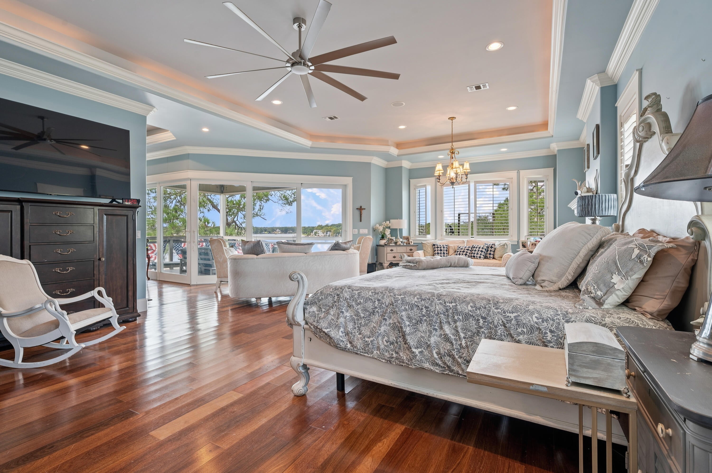 GREY MOSS POINT - Residential