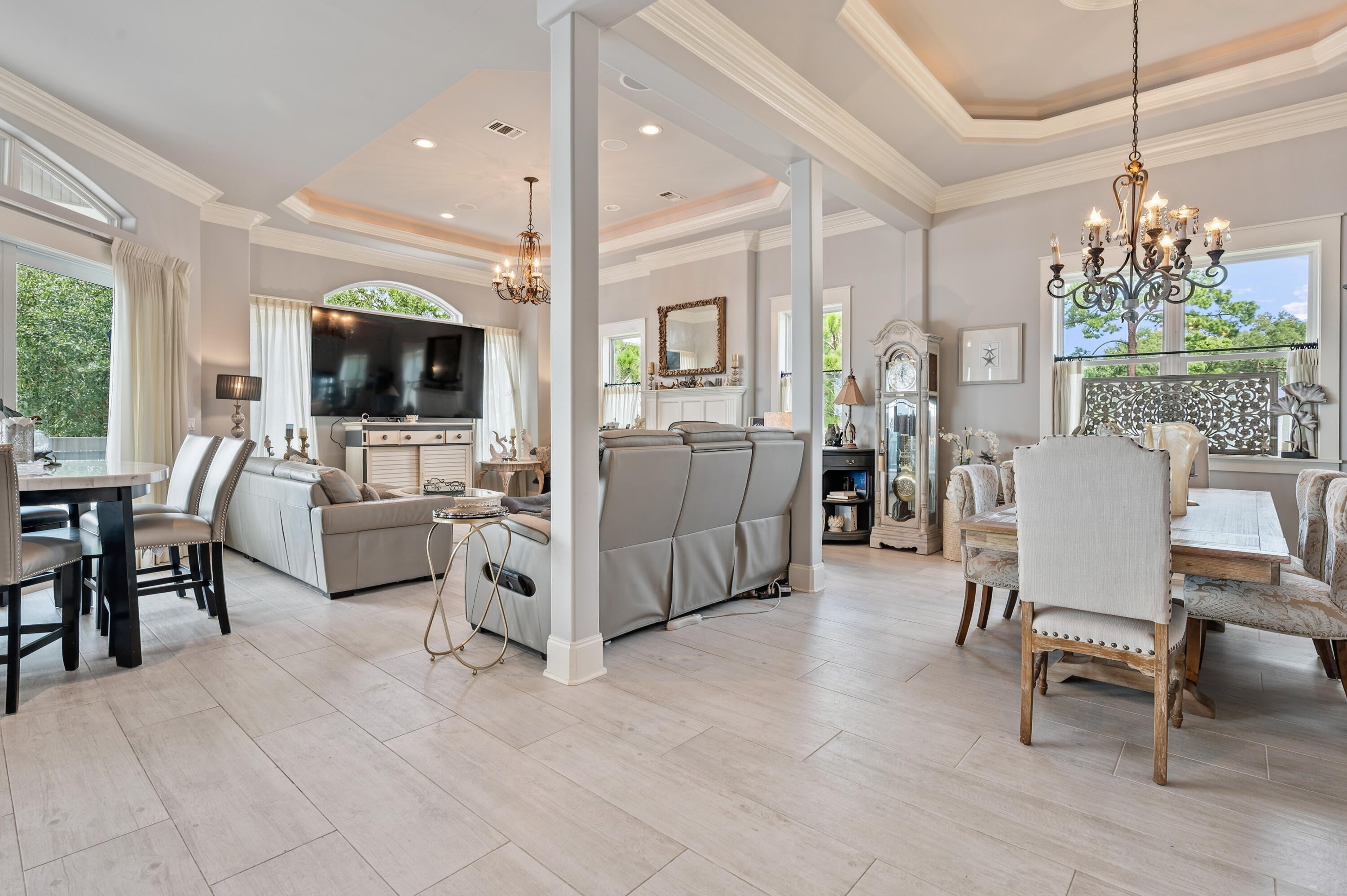 GREY MOSS POINT - Residential