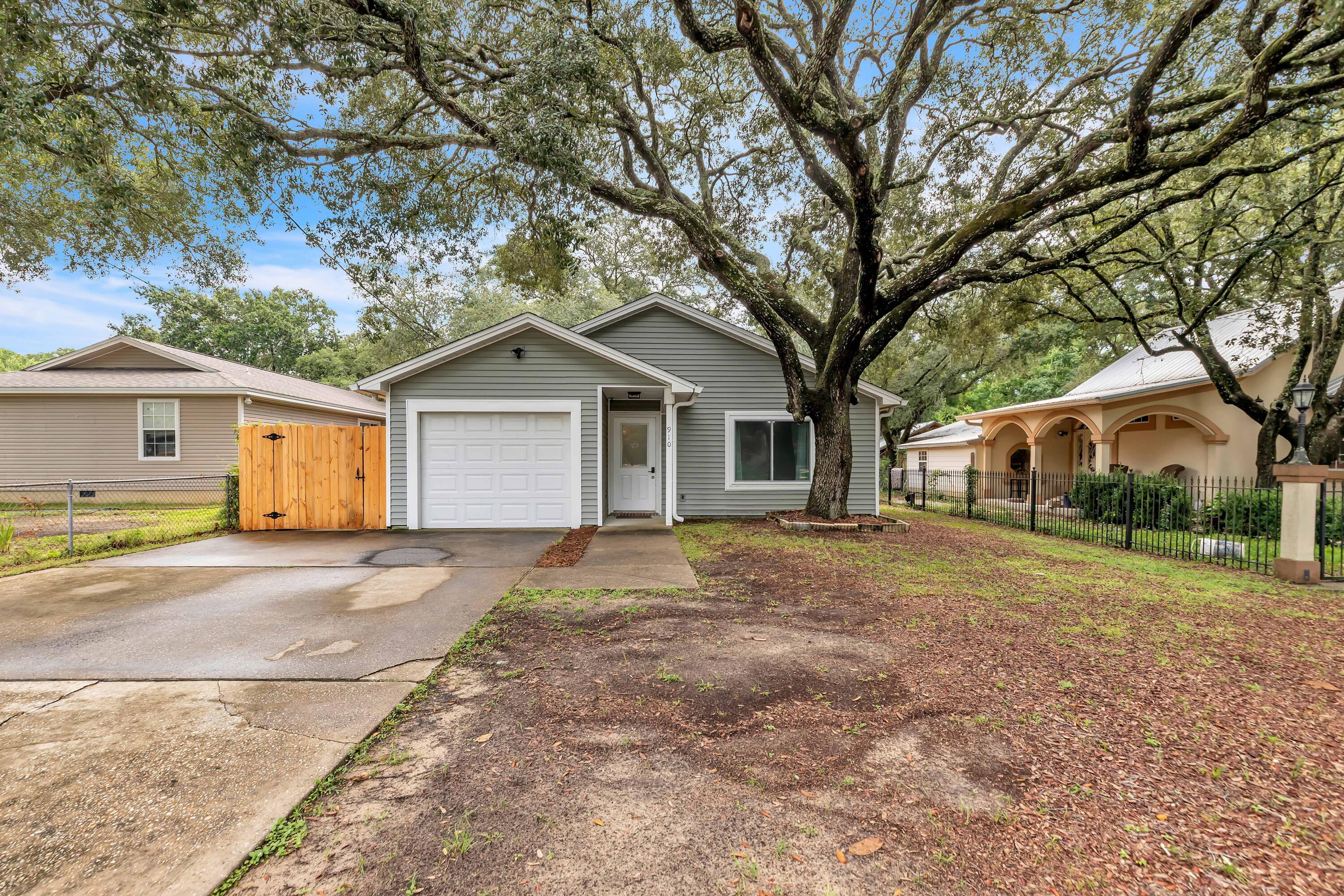PALM ESTATES UNIT 2 - Residential