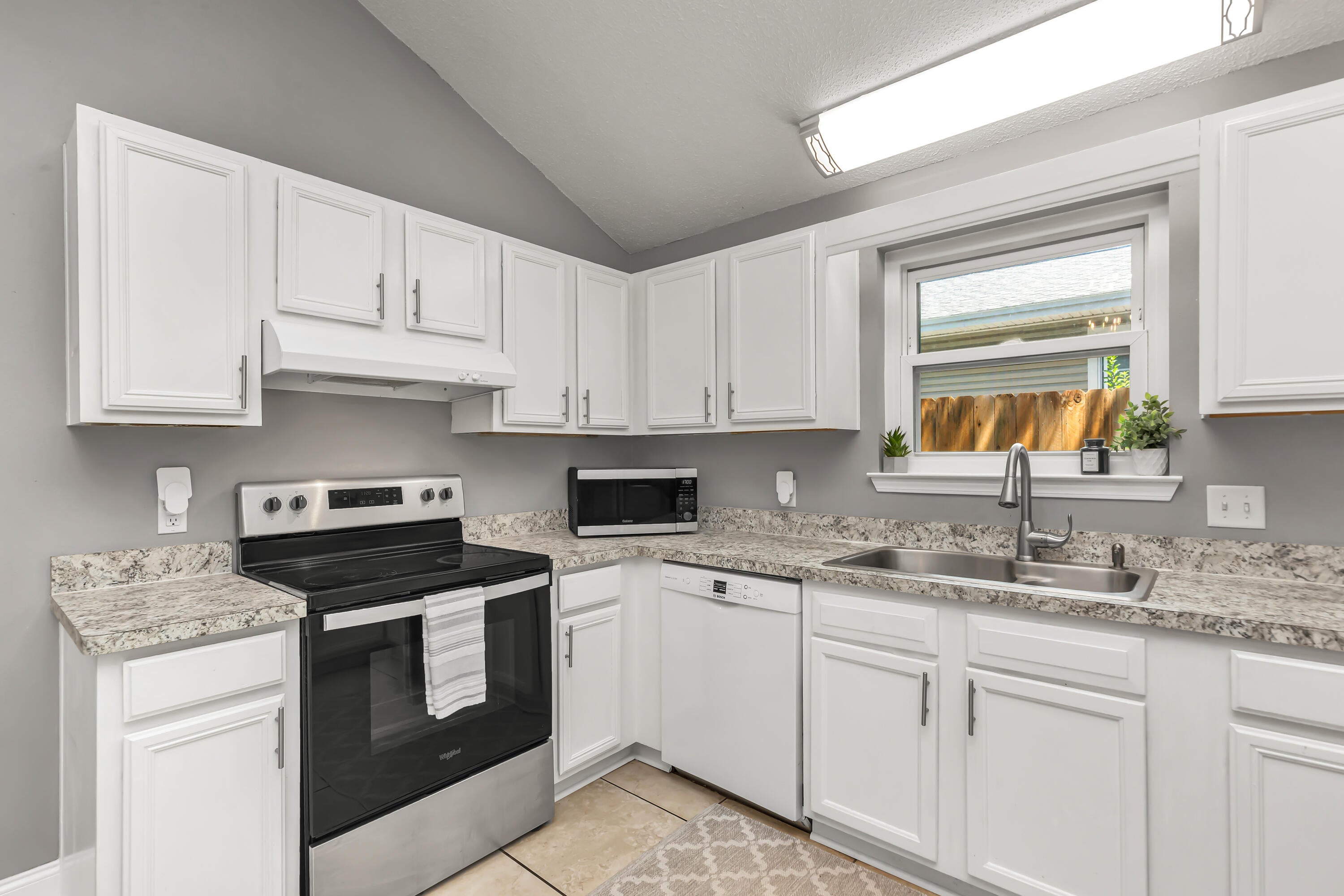 PALM ESTATES UNIT 2 - Residential