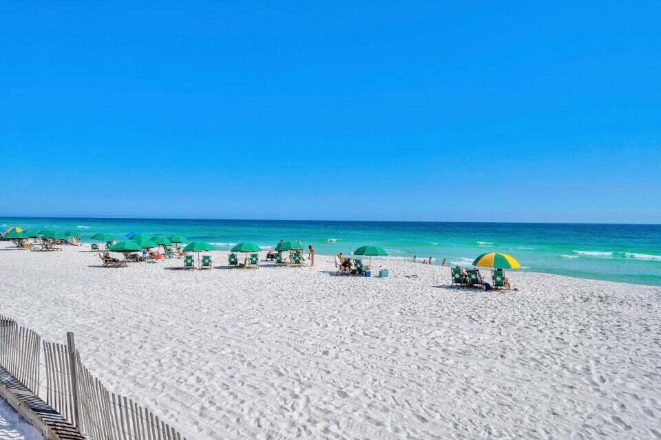 ISLANDER CONDO PH 2 - Residential