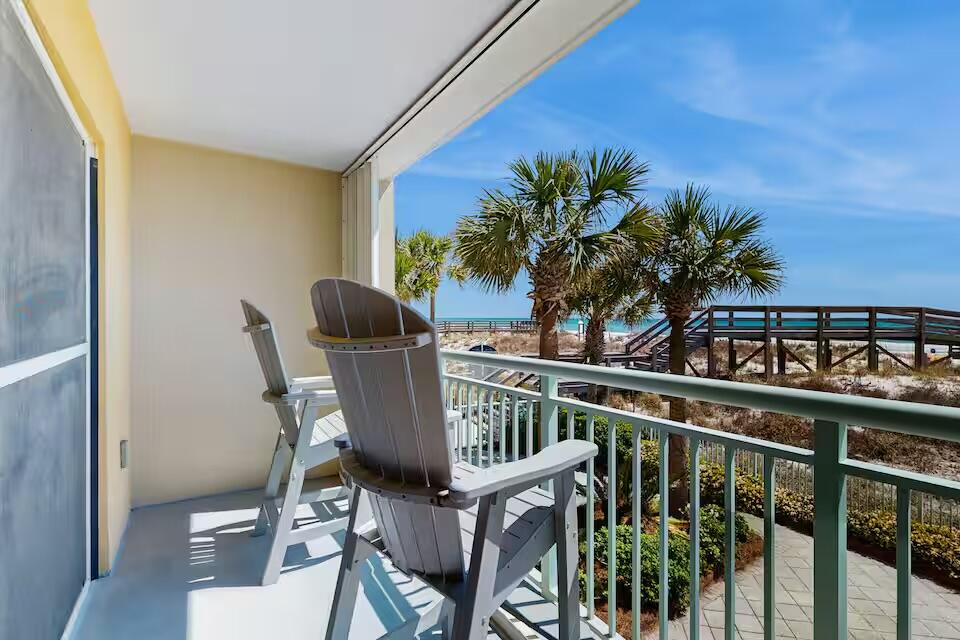 PELICAN ISLE - Residential