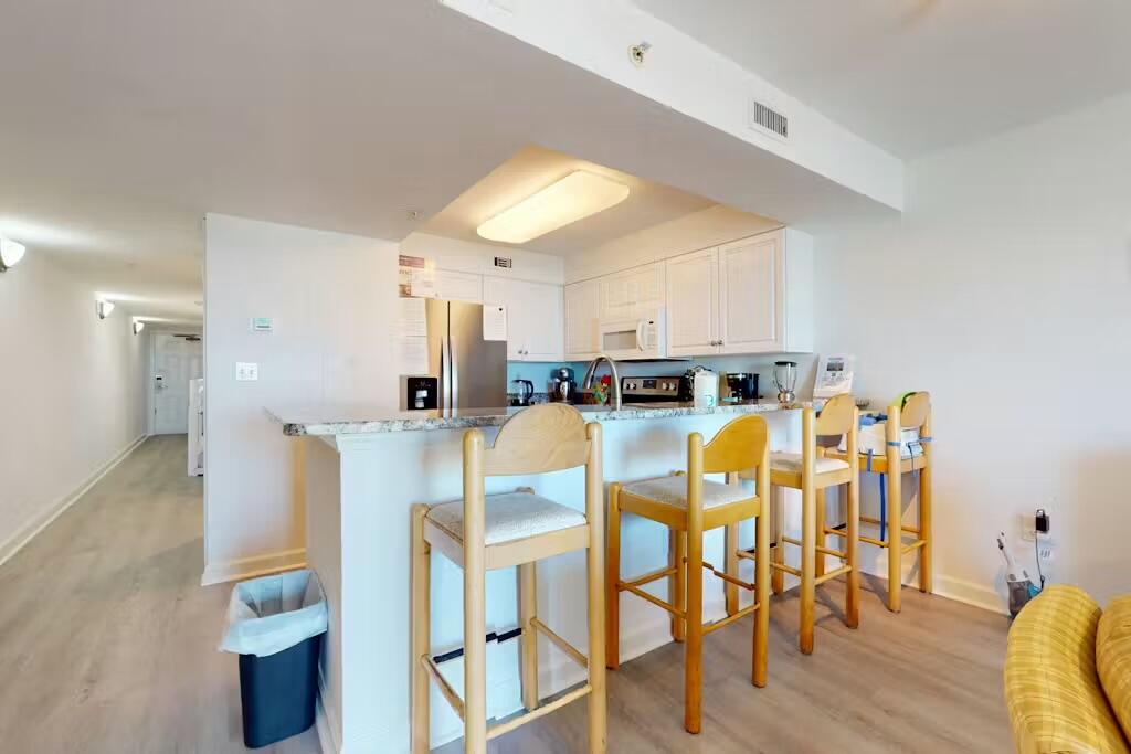 PELICAN ISLE - Residential