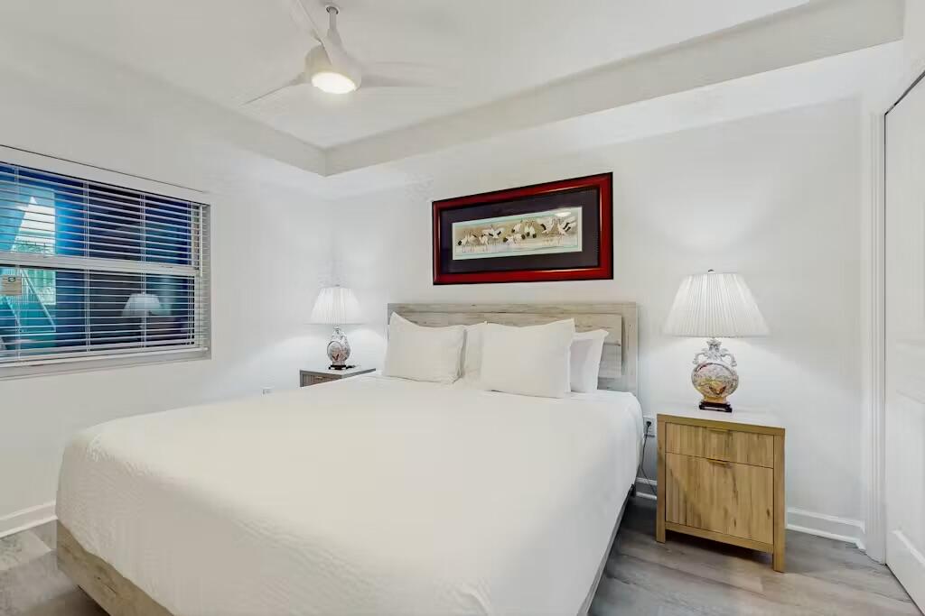 PELICAN ISLE - Residential