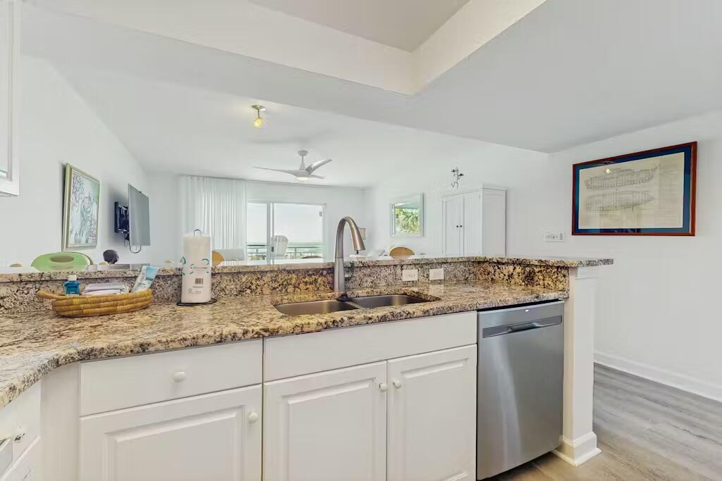 PELICAN ISLE - Residential
