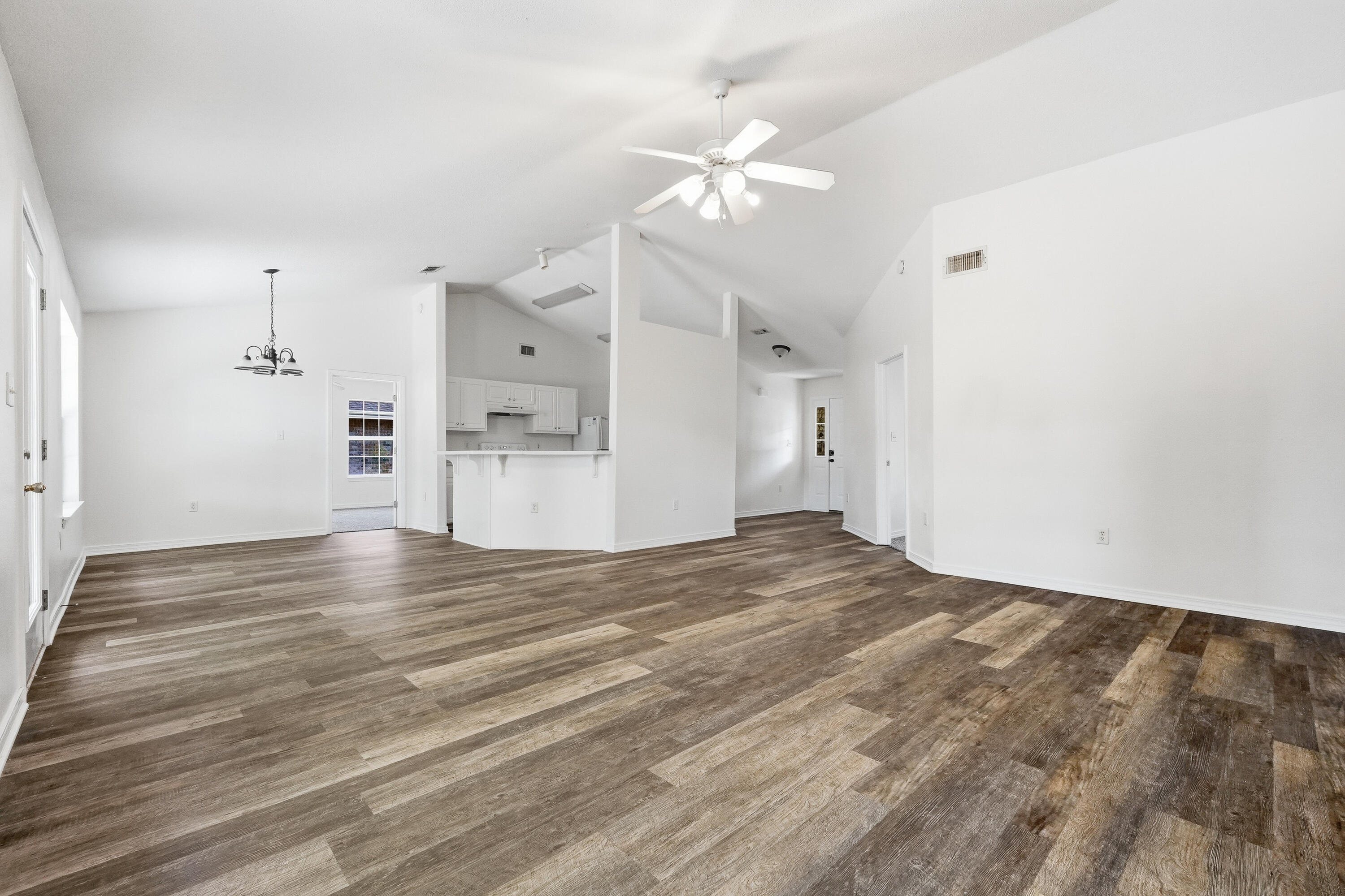 DA LISA ESTATES - Residential