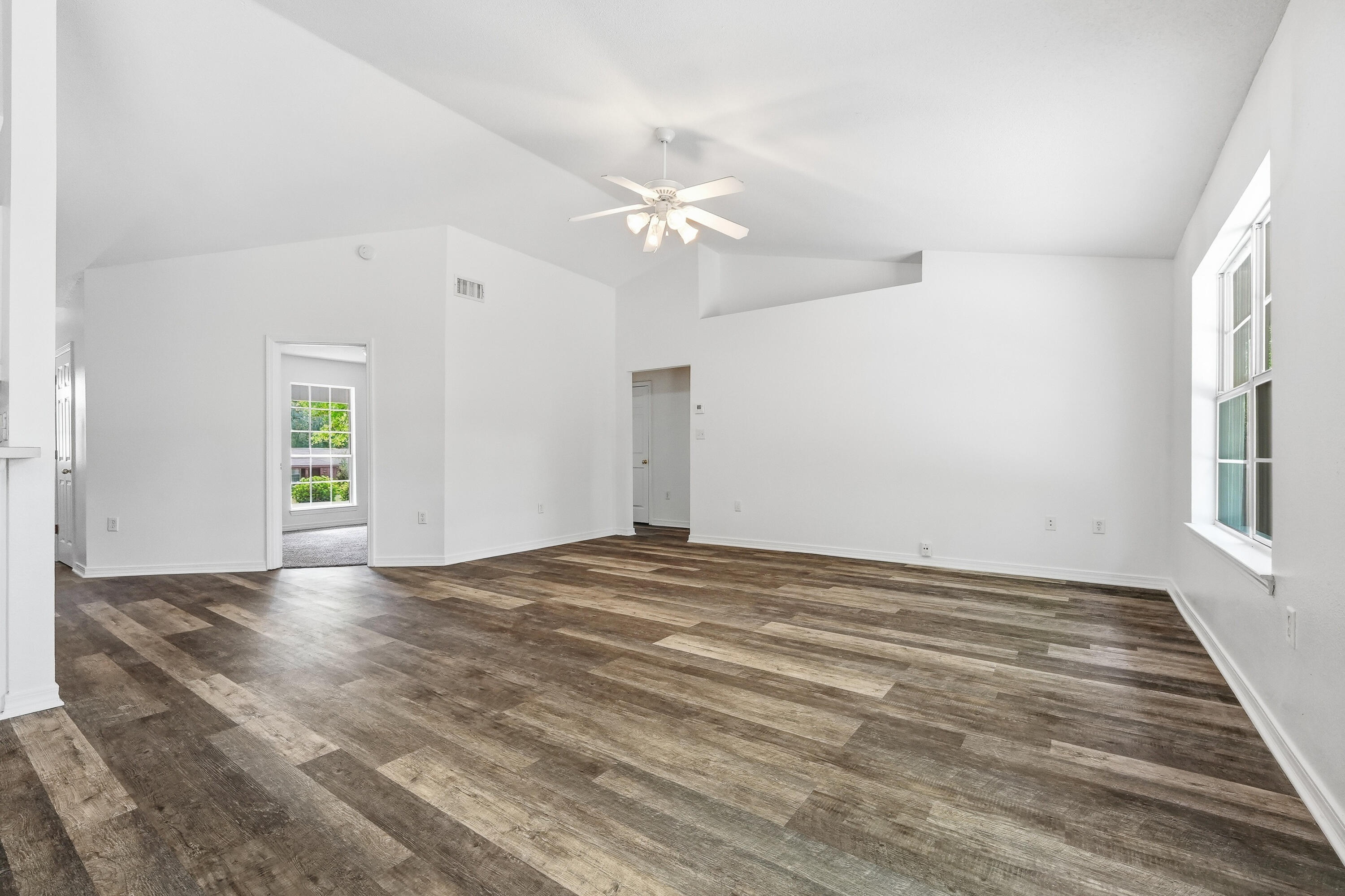 DA LISA ESTATES - Residential