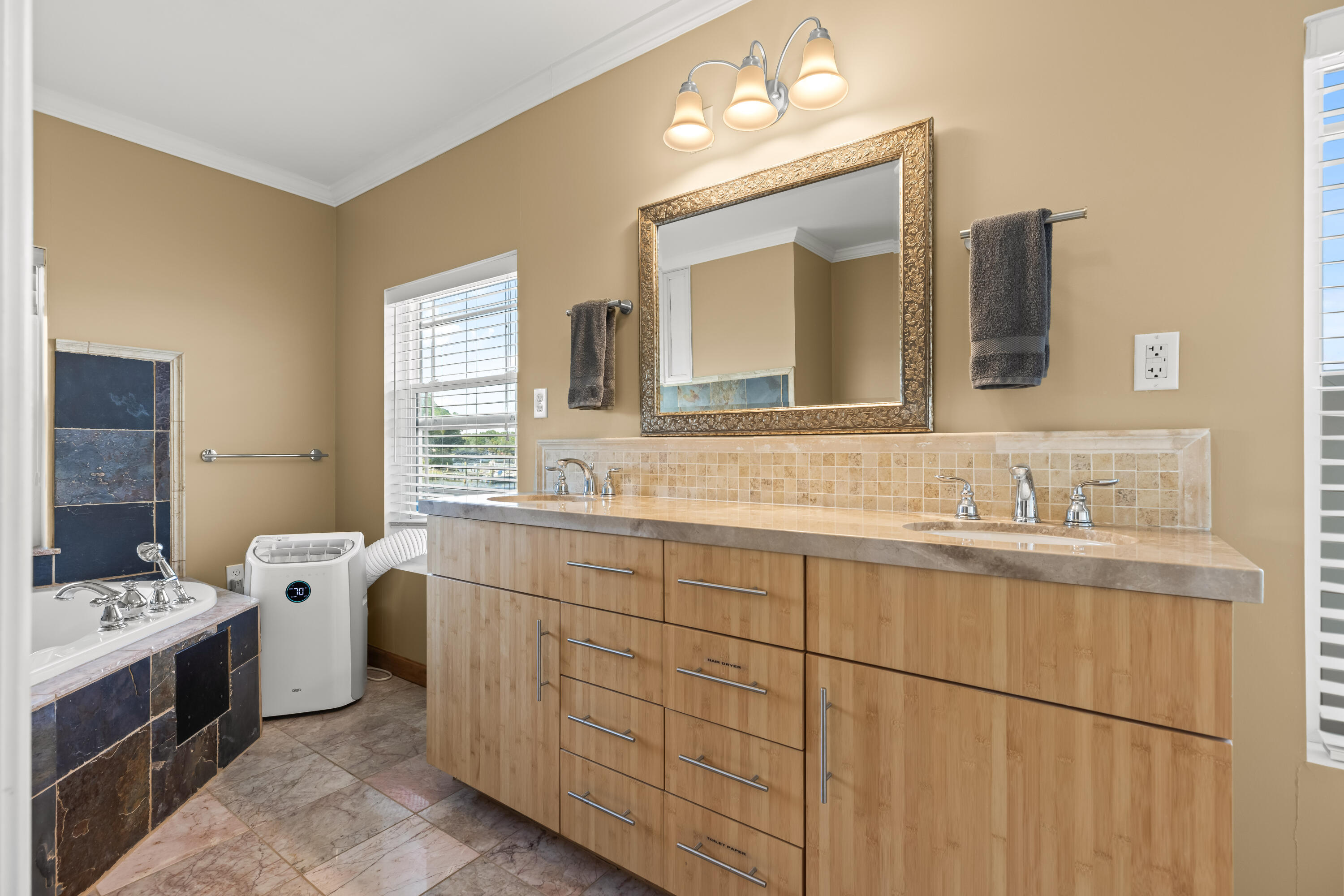 NICEVILLE VAL-P PLAT - Residential