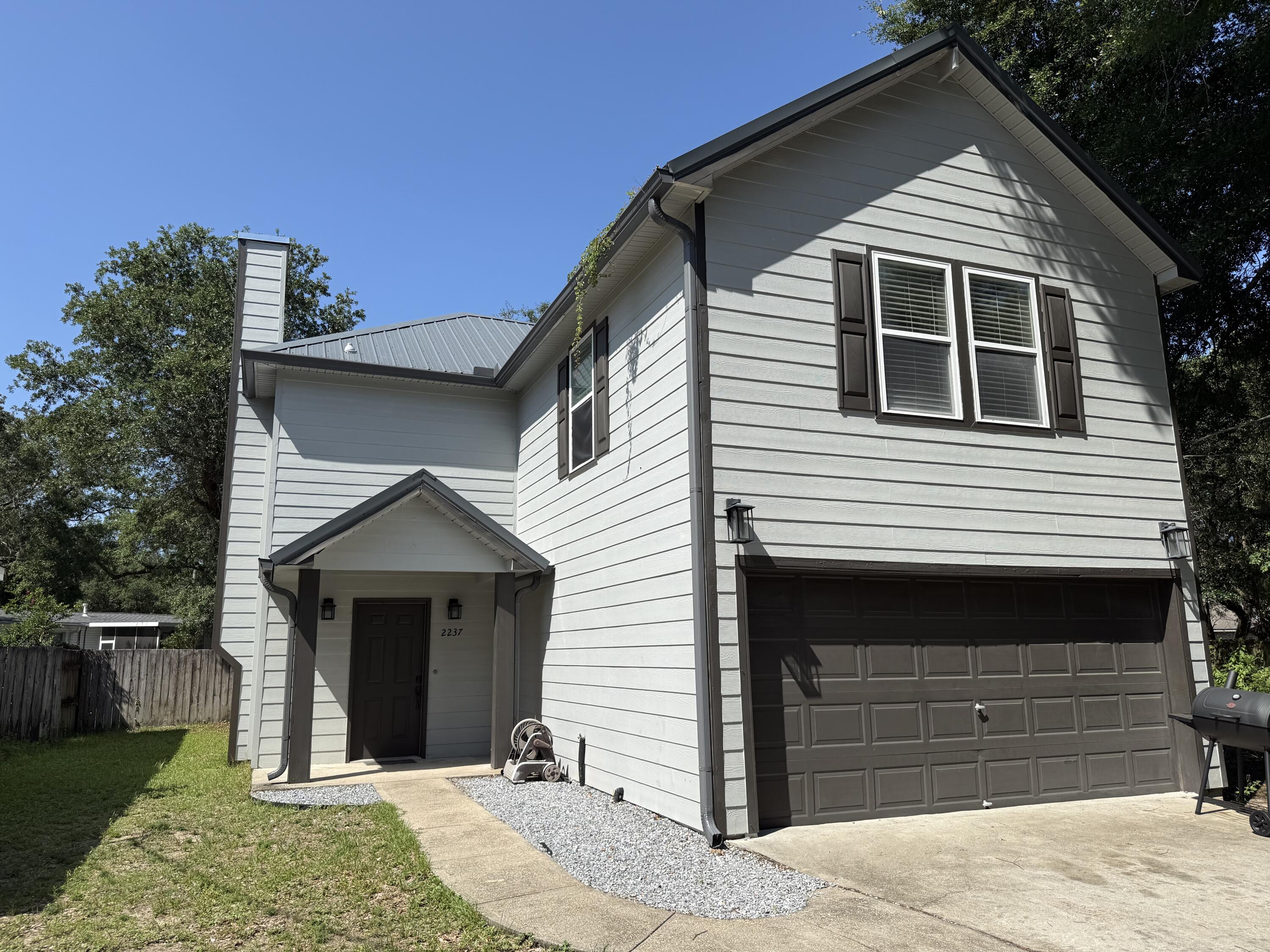 MONAHAN MANOR - Residential Lease