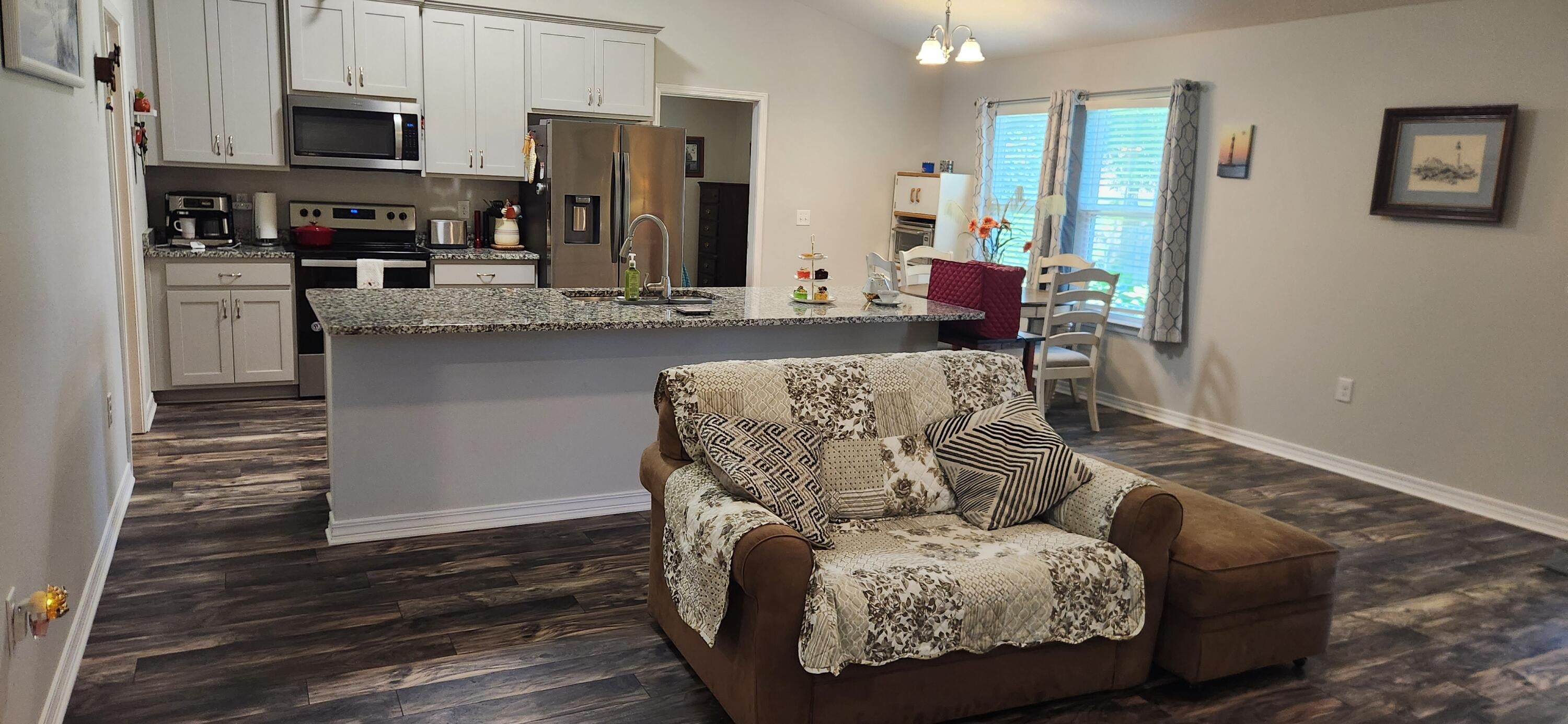 AUBURN HEIGHTS - Residential