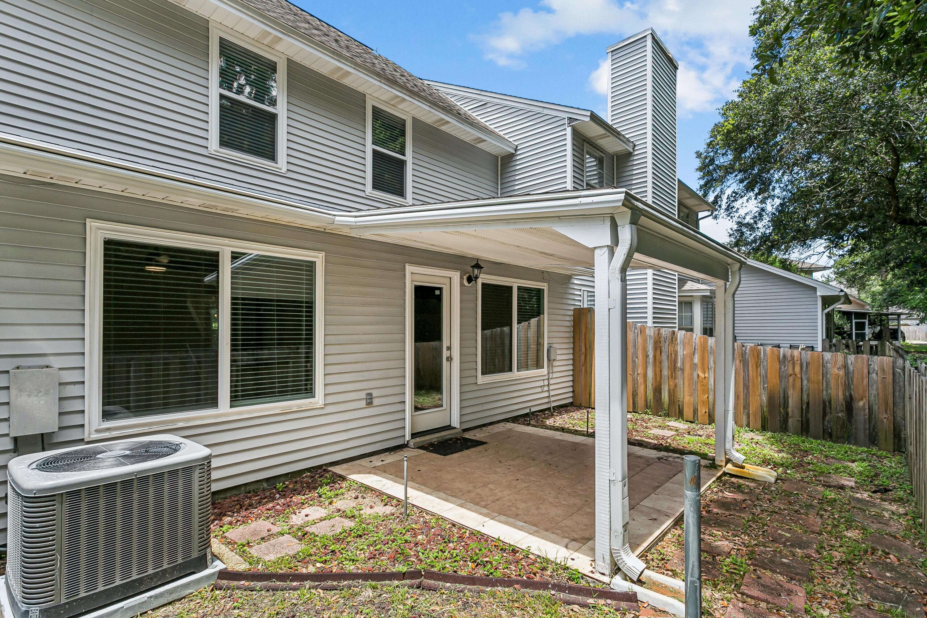 EMERALD GARDENS - Residential
