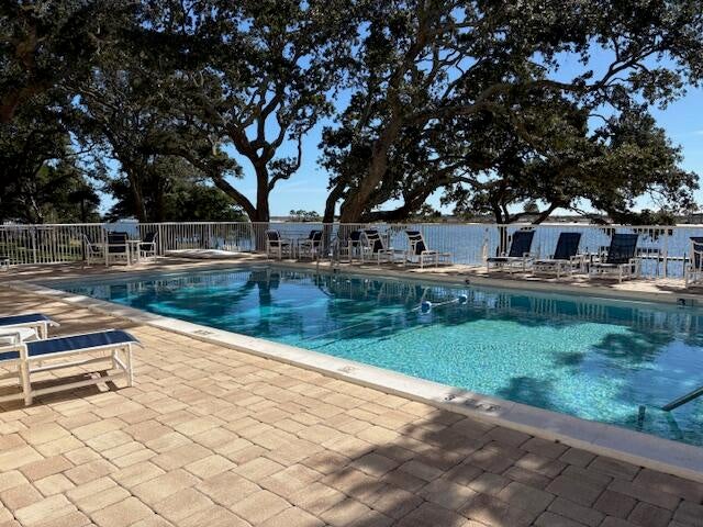 CEDARS CONDO - Residential Lease
