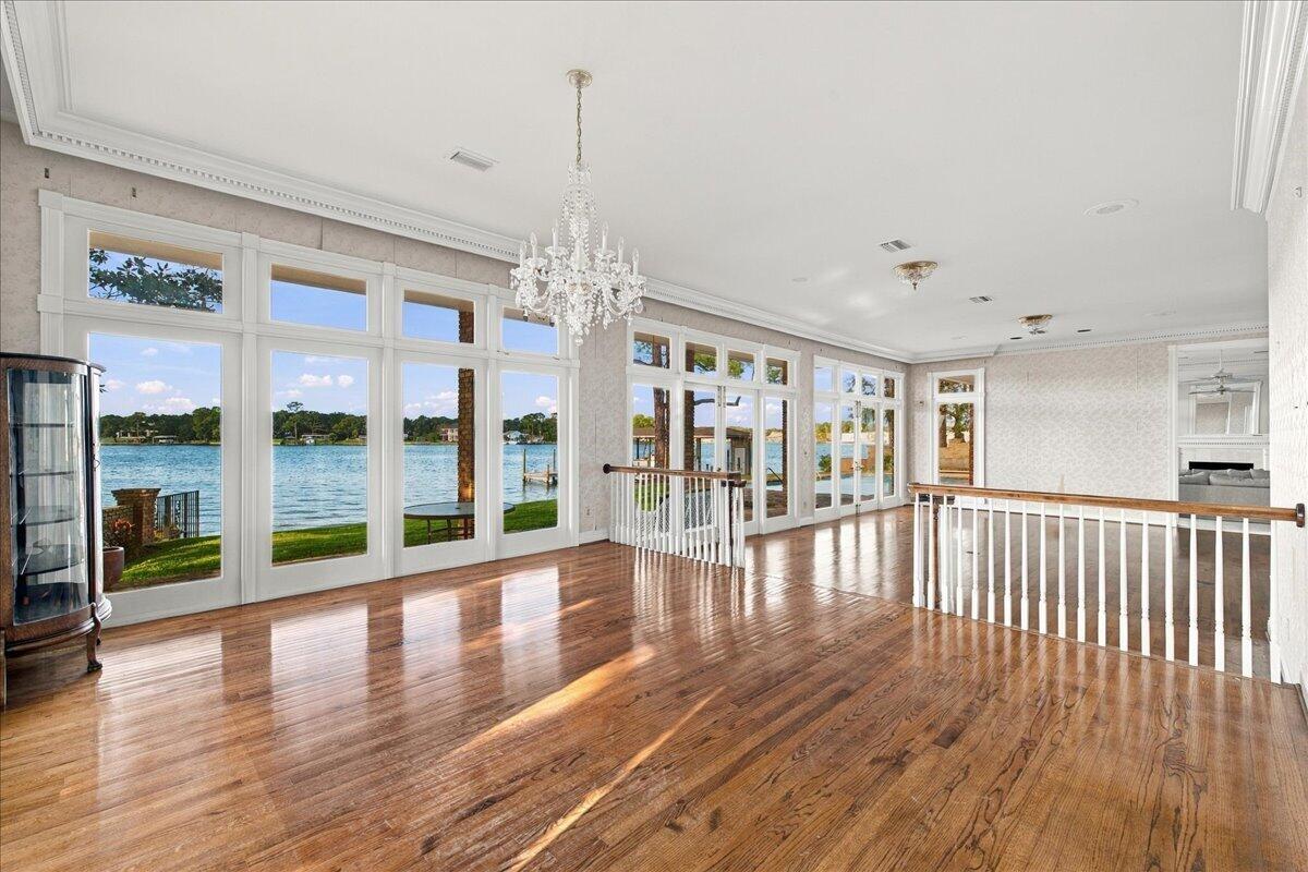 SLEEPY OAKS - Residential