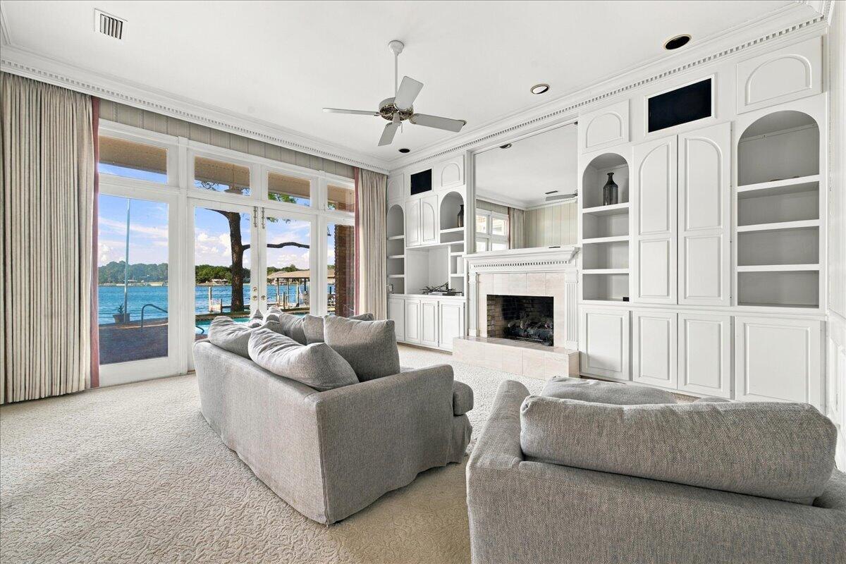SLEEPY OAKS - Residential