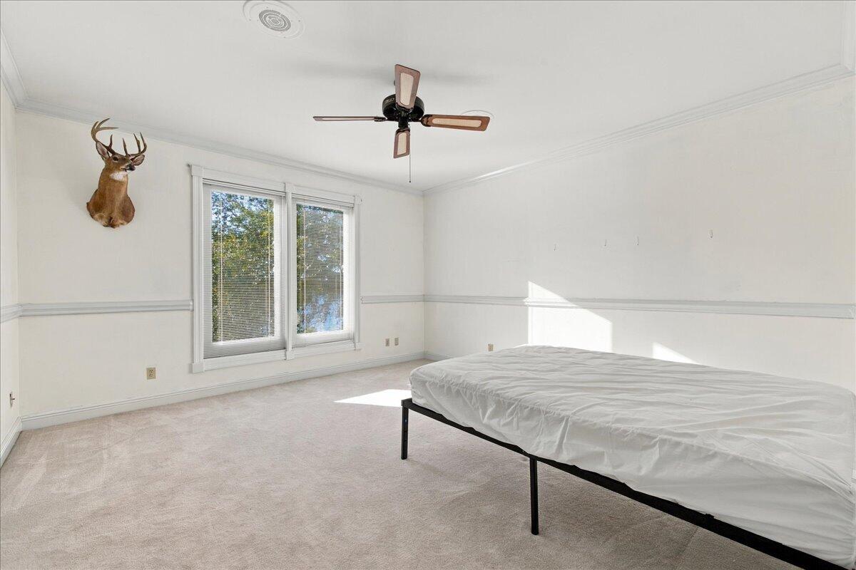 SLEEPY OAKS - Residential