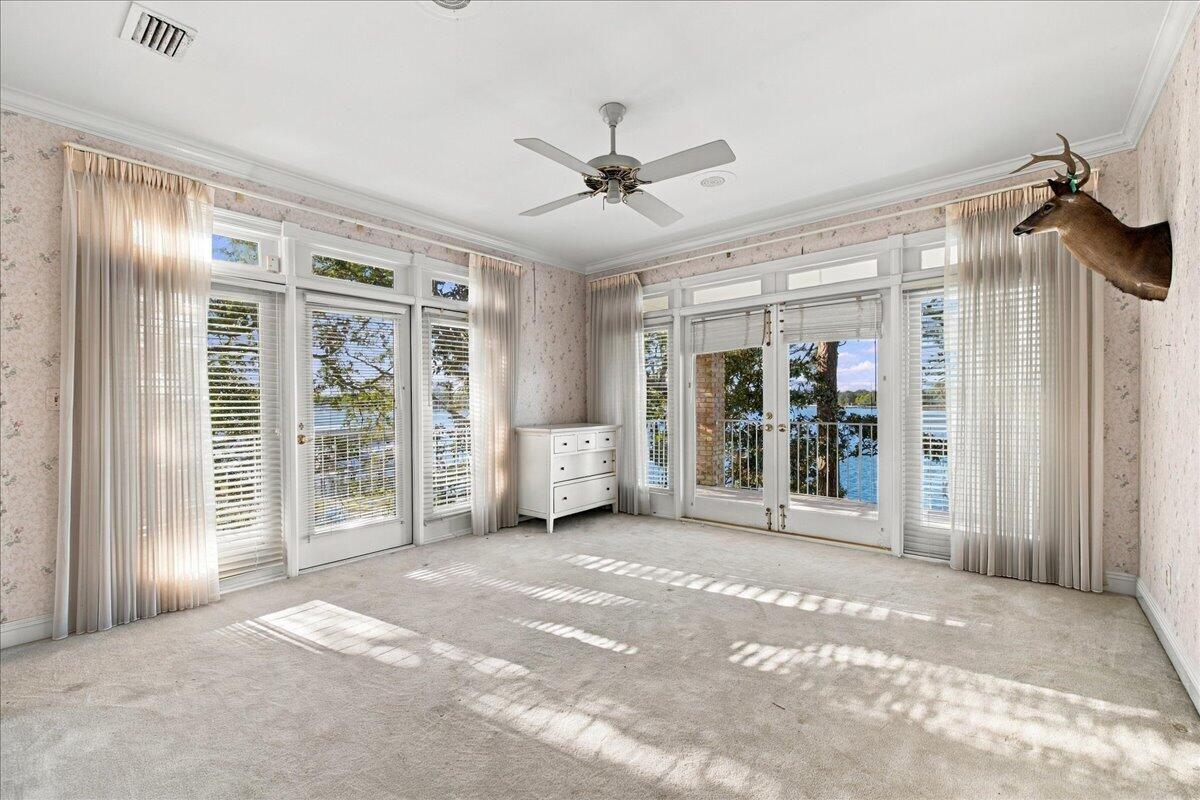 SLEEPY OAKS - Residential