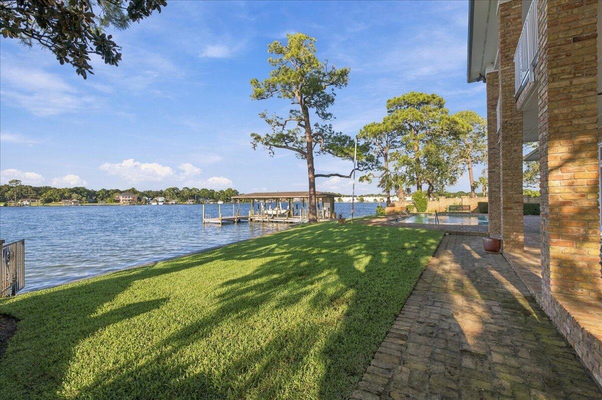 SLEEPY OAKS - Residential