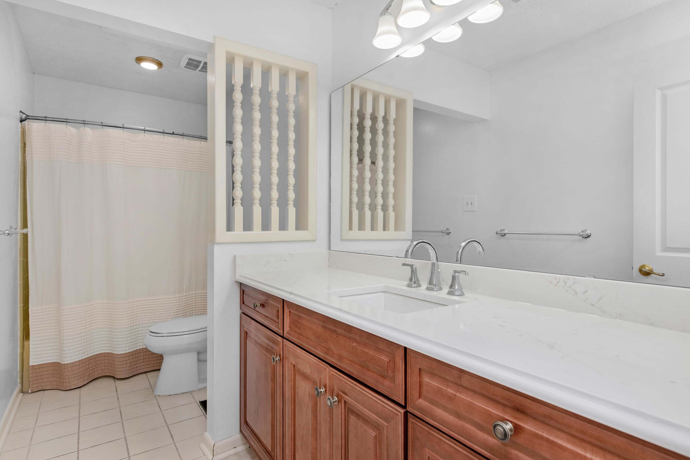 COUNTRY CLUB ESTATES 1ST ADDN - Residential
